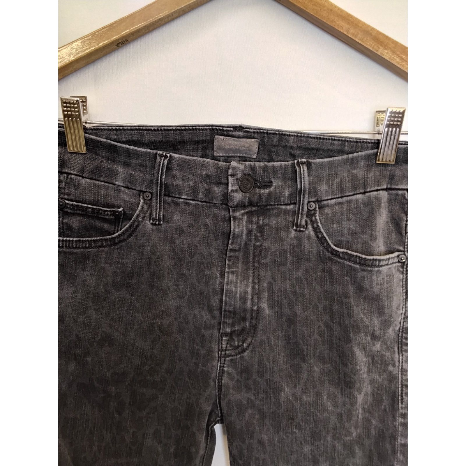 MOTHER Mother High Waist Looker Jean Women's 28 Gray Leopard Print Size 28" / US 6 / IT 42 - 4 Thumbnail