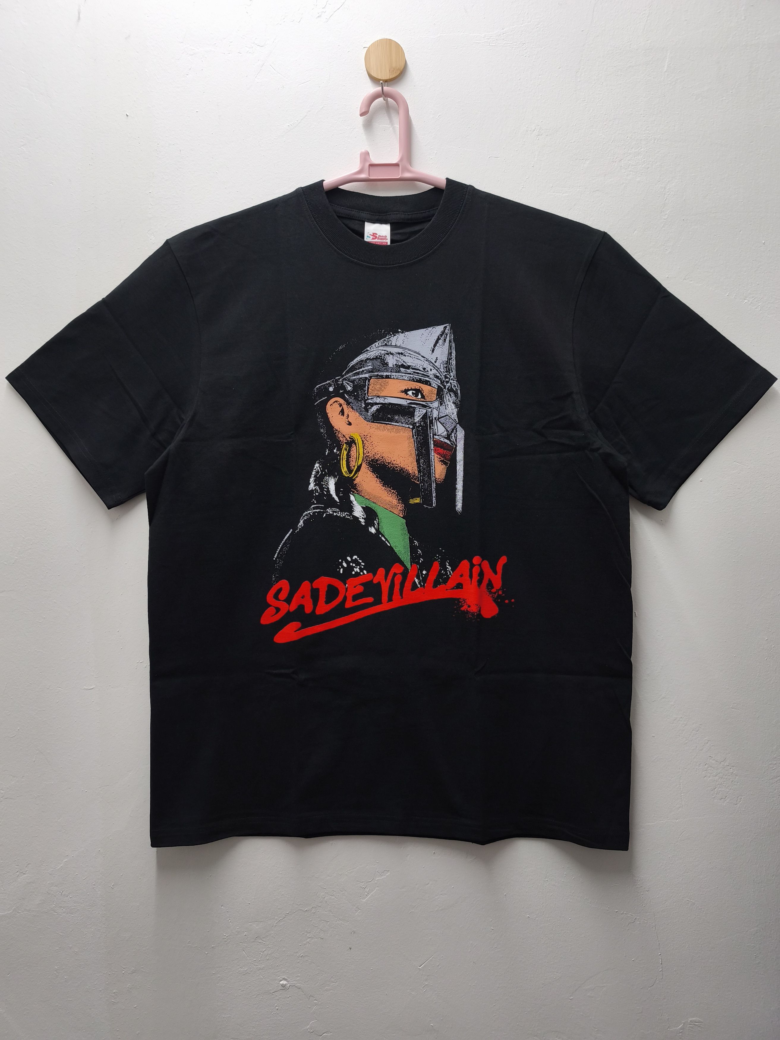 Rap Tees MF Doom x Sade SadeVillain T-shirt Size US XL / EU 56 / 4 - 1 Thumbnail