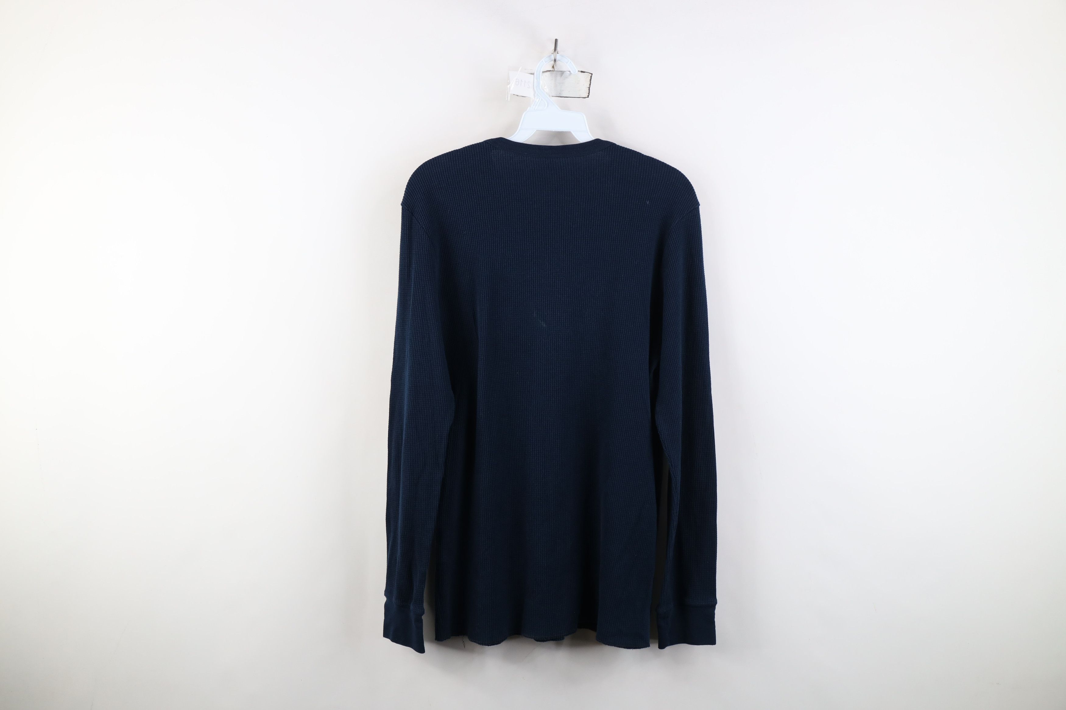 Vintage Vintage DC Shoes Skateboarding Knit Long Sleeve T-Shirt Size US L / EU 52-54 / 3 - 9 Thumbnail