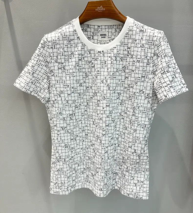 Hermes Hermes Women's carriage detail round-neck short-sleeve T-s Size XS / US 0-2 / IT 36-38 - 1 Thumbnail