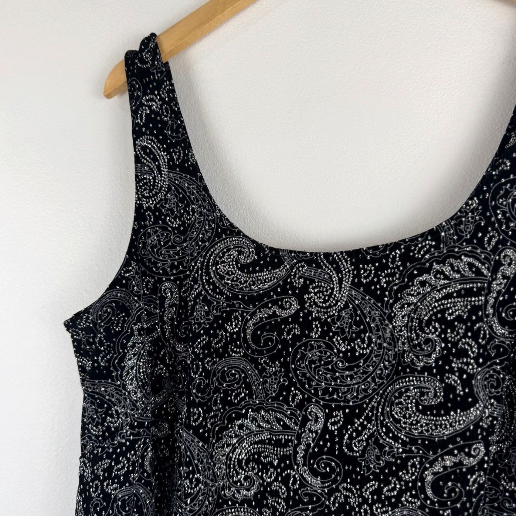 Alex Evenings VINTAGE Alex Evenings Black Silver Glitter Paisley Tank Top Scoop Neck XL 22 Size ONE SIZE - 6 Thumbnail