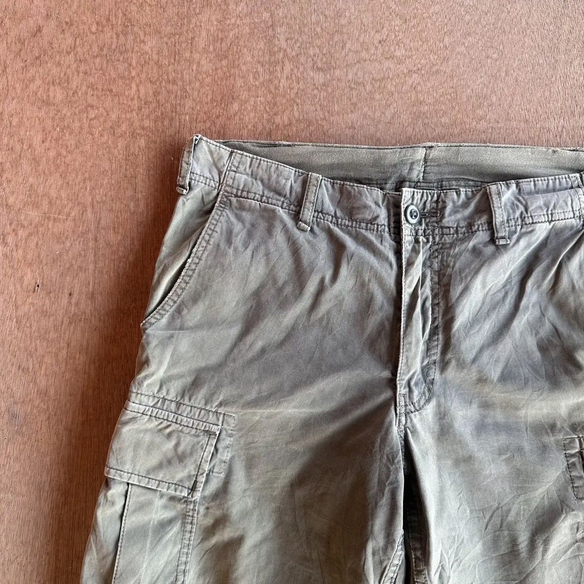 Uniqlo UNIQLO Utility Tactical Japanese Multi Cargo Pants Size M Size US 32 / EU 48 - 5 Thumbnail