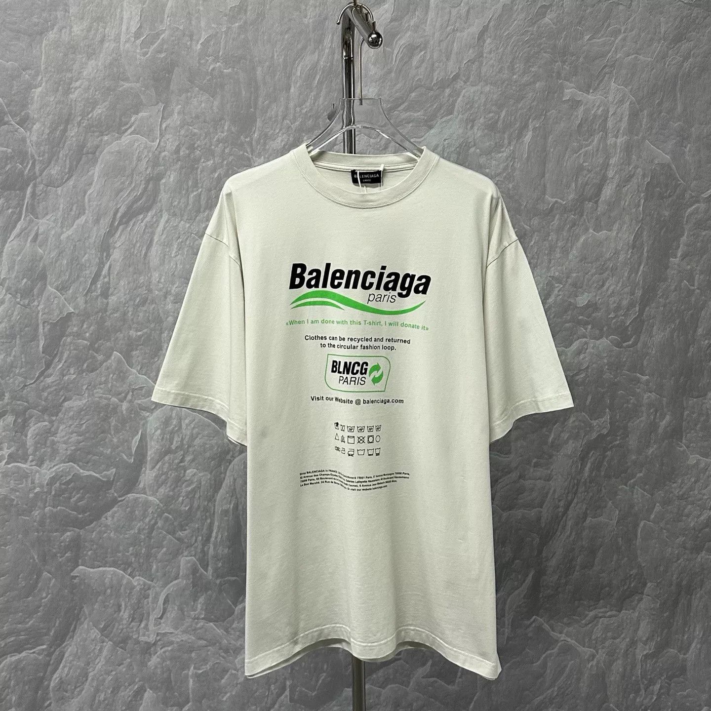 Balenciaga balenciaga eco-friendly graphic short sleeve t-shirt Size US M / EU 48-50 / 2 - 1 Thumbnail