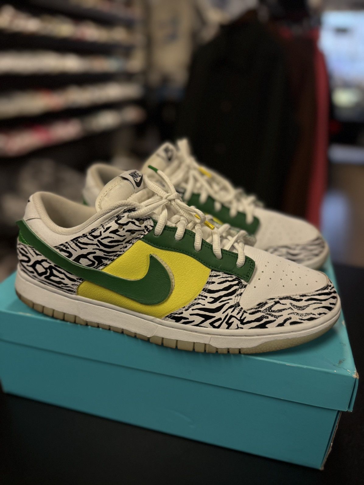 Nike Nike Dunk Low Doernbecher Size 11.5 W/ Box Size US 11.5 / EU 44-45 - 3 Thumbnail