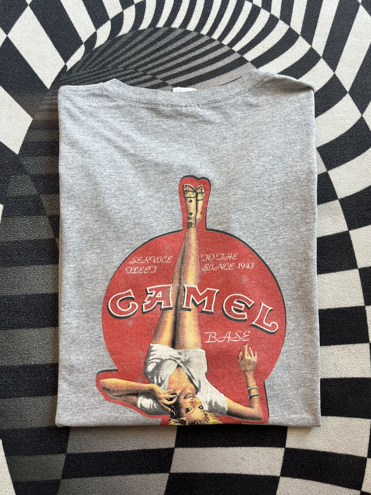 Camel Vtg CAMEL Flight Test Fly’em Like ya Stole’ em pocket Tshirt Size US XL / EU 56 / 4 - 1 Thumbnail