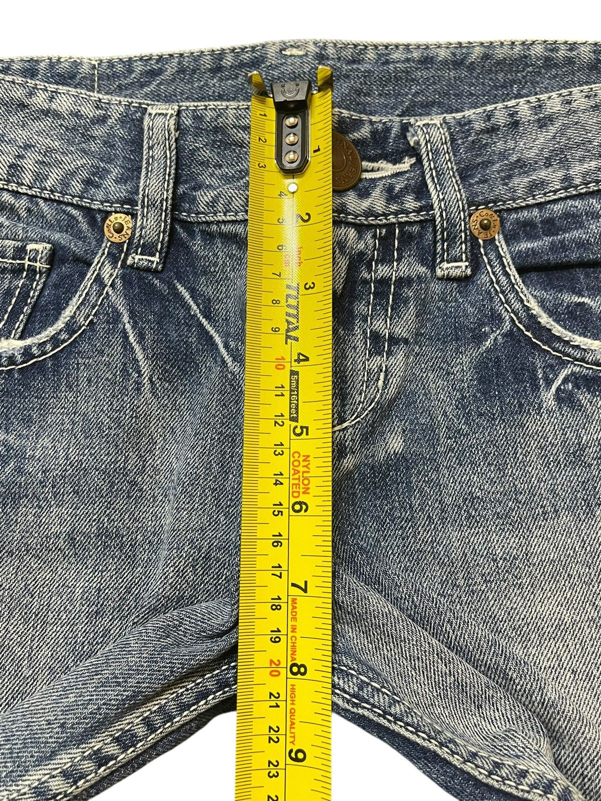 Japanese Brand Vintage Japanese Brand Blue Wash Distress Style Loose Jeans Size US 30 / EU 46 - 14 Thumbnail