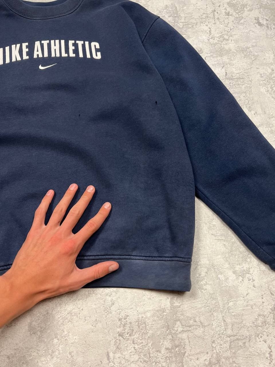 Nike Vintage Nike Athletic Sweatshirt Embroidered Logo Size US S / EU 44-46 / 1 - 14 Thumbnail