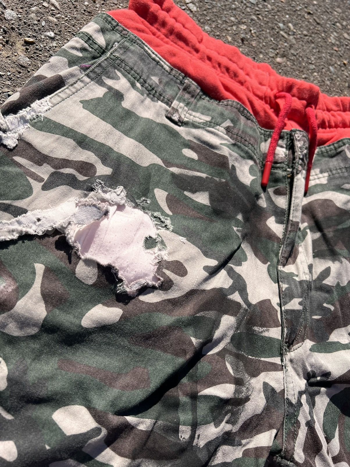 Vintage NovocentoNovantanove distressed camo layered hybrid shorts Size US 34 / EU 50 - 9 Thumbnail