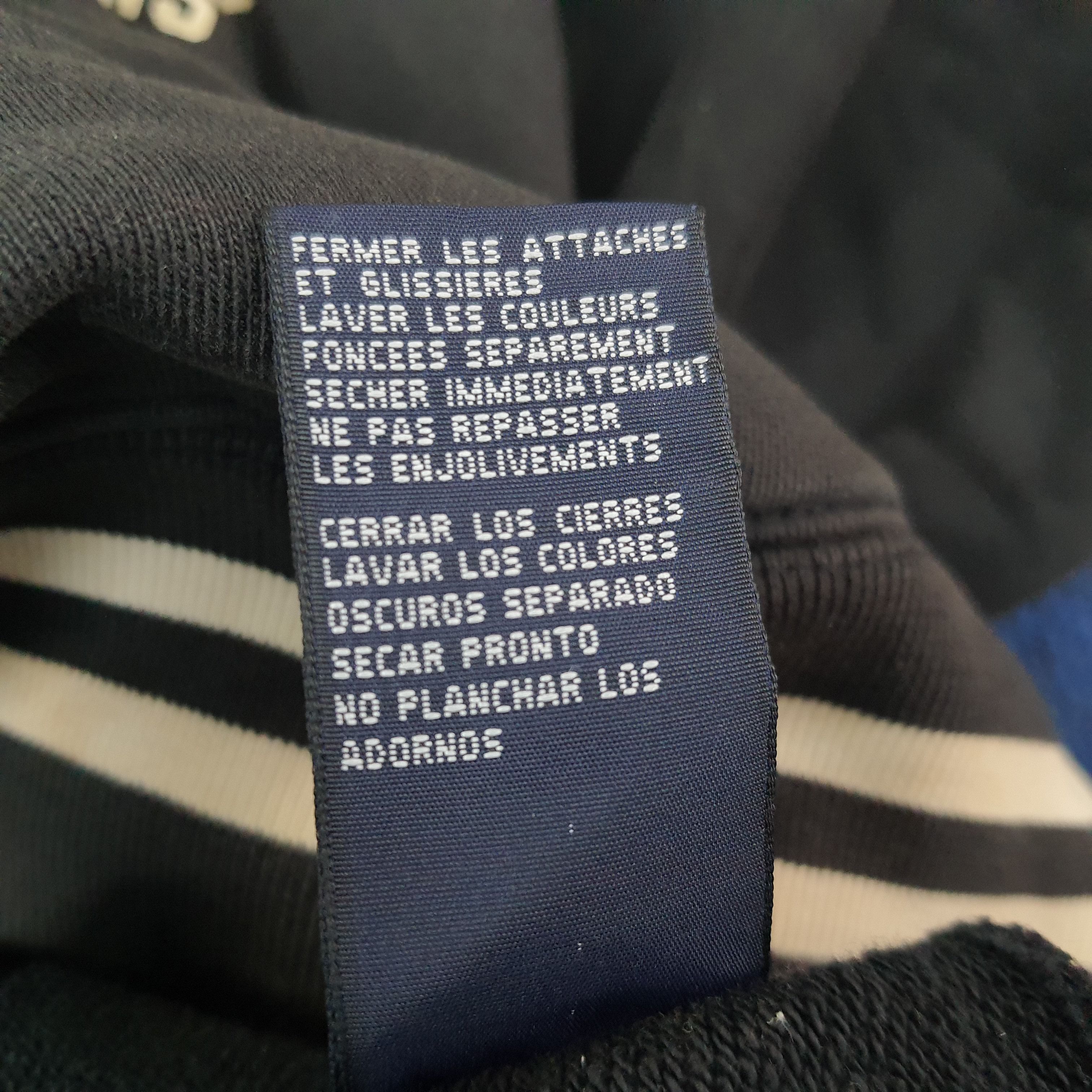 Tommy Hilfiger Vintage Tommy Hilfiger Zipper Sweatshirt C255N11 Size US XL / EU 56 / 4 - 10 Thumbnail