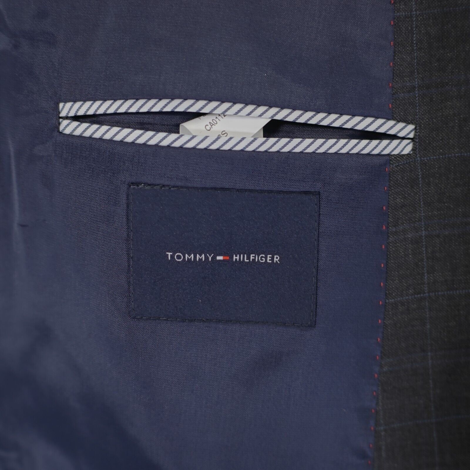 Tommy Hilfiger Tommy Hilfiger Wool Blend Gray W/ Blue Windowpane 2 Piece Su Size 46S - 12 Thumbnail