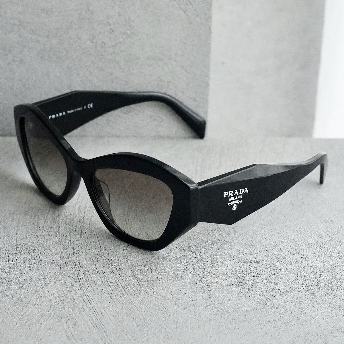 Prada PRADA 07YS SUNGLASSES Size ONE SIZE - 1 Thumbnail