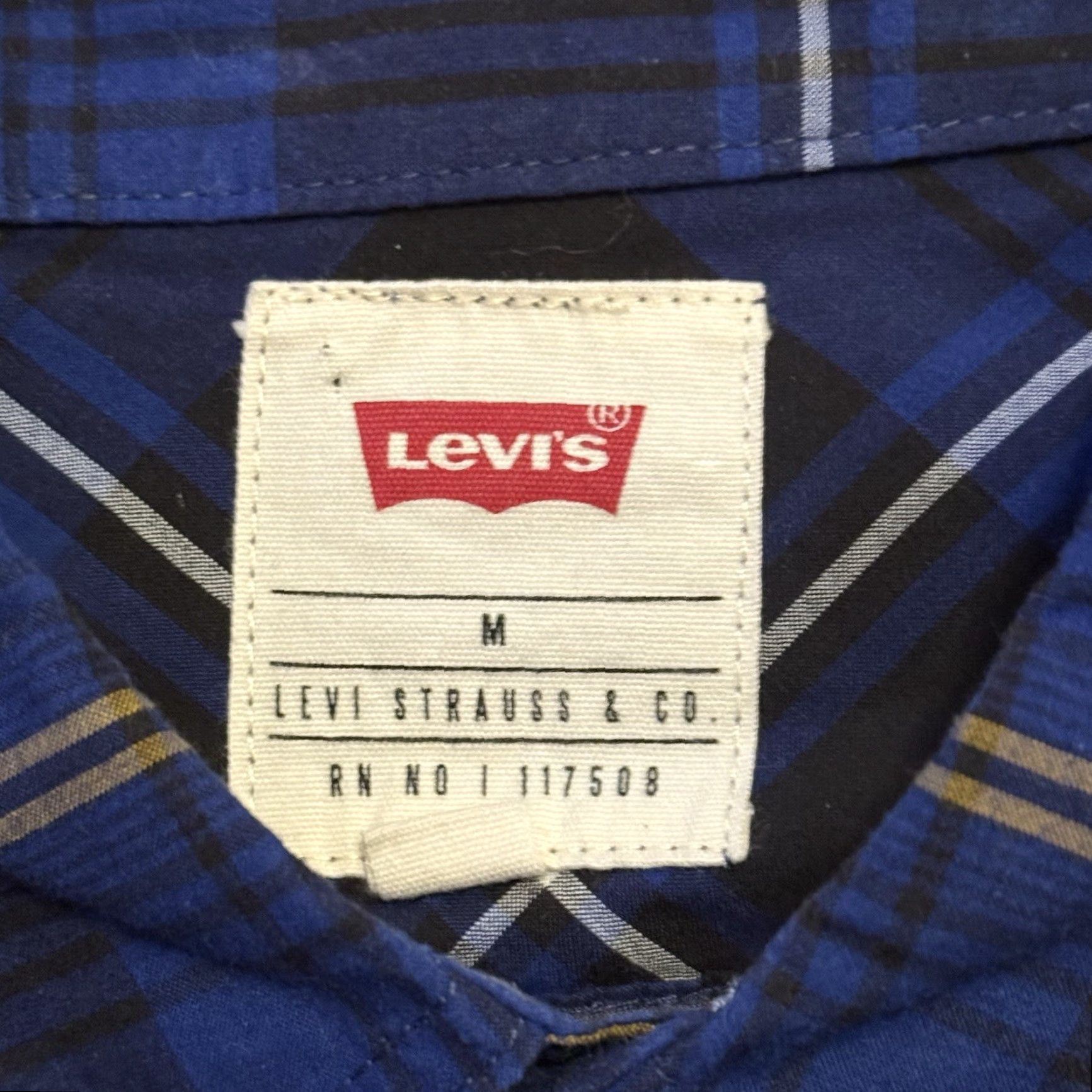 Levi's Levi’s Shirt Mens Sz Medium Long Sleeve Button Up Woven Blue Black Plaid 90s Grunge workwear Casual Size US M / EU 48-50 / 2 - 2 Thumbnail