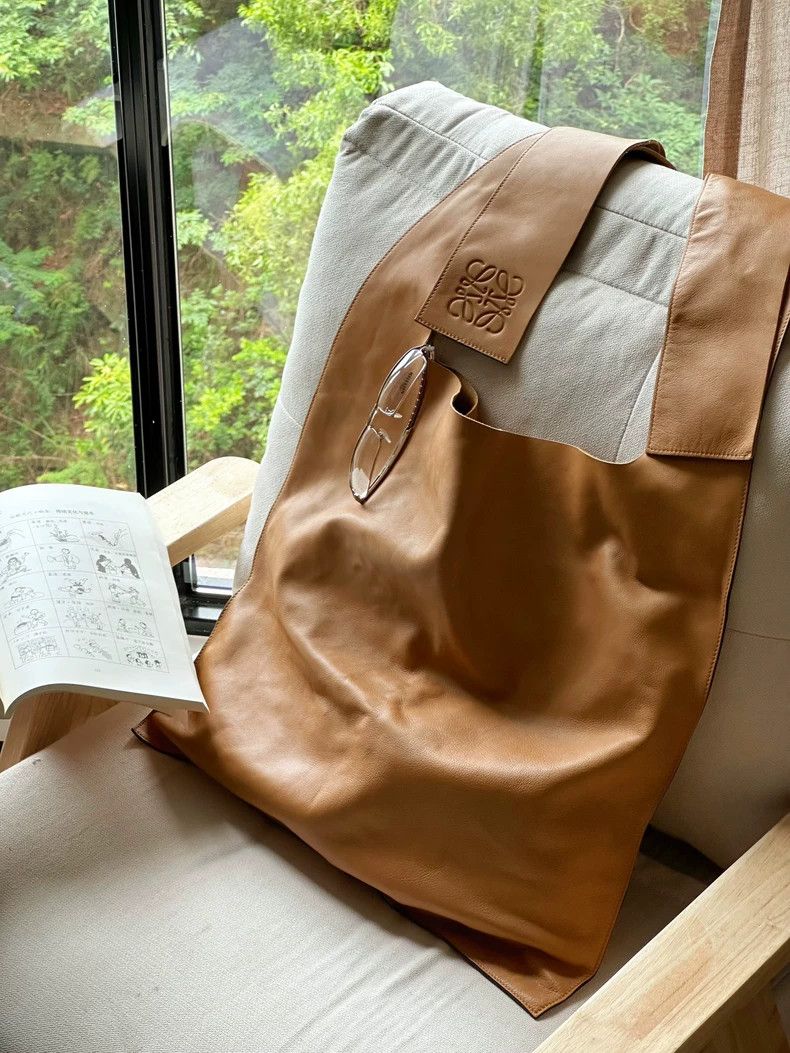 Loewe loewe Milk tea poster shoulder bag 2503-Nextarrow Size ONE SIZE - 2 Thumbnail