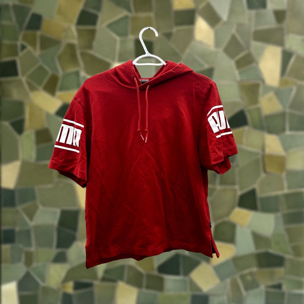 Puma Puma Mens Hoodie Short Sleeve Logo Red Size S Pullover Hooded Sweatshirt Casual Shirt with Logo (Cotton) Men Regular Fit Union Size US S / EU 44-46 / 1 - 1 Thumbnail