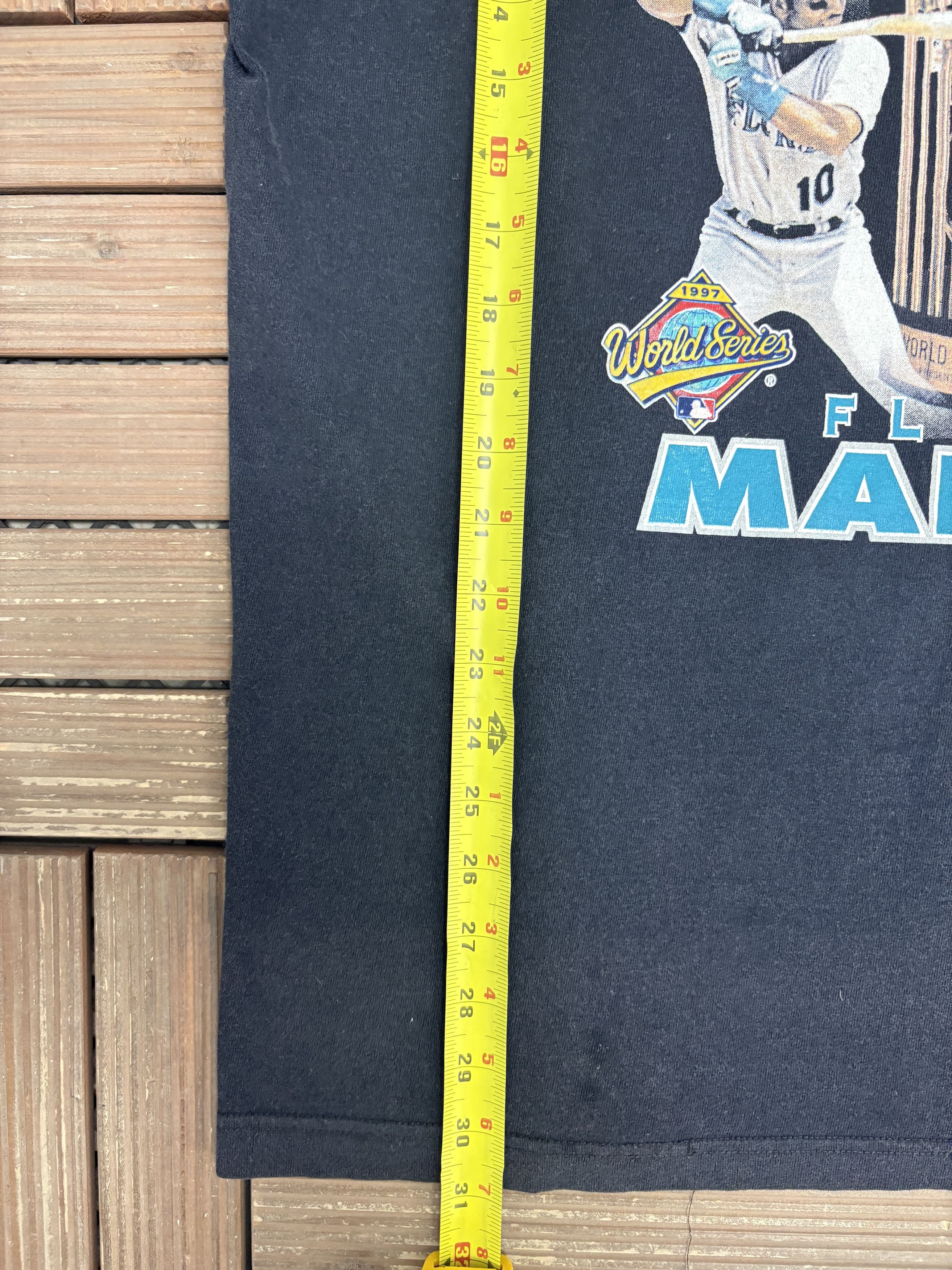 Vintage Florida Marlins 1997 World Series Champions Vintage Tee Size US XXL / EU 58 / 5 - 8 Thumbnail