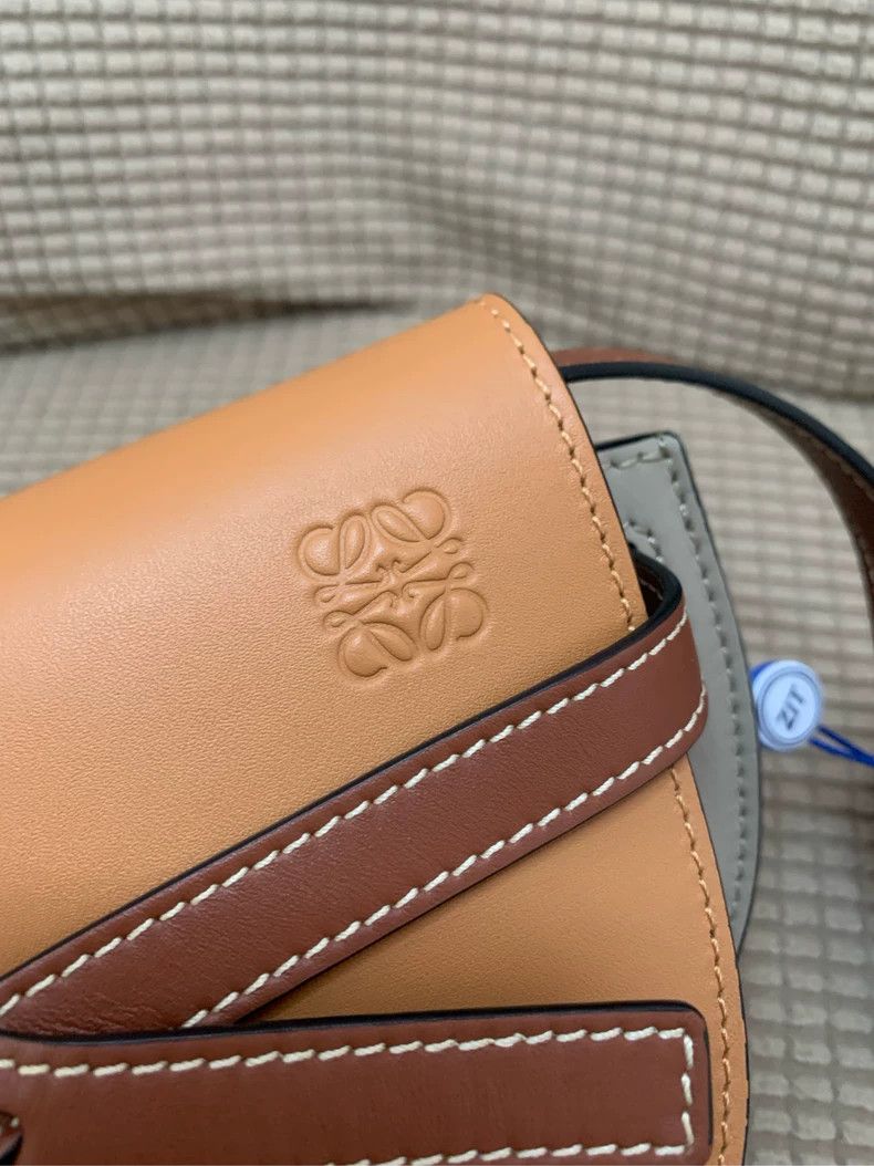 Loewe loewe Color-blocked saddle bag 2503-Nextarrow Size ONE SIZE - 5 Thumbnail