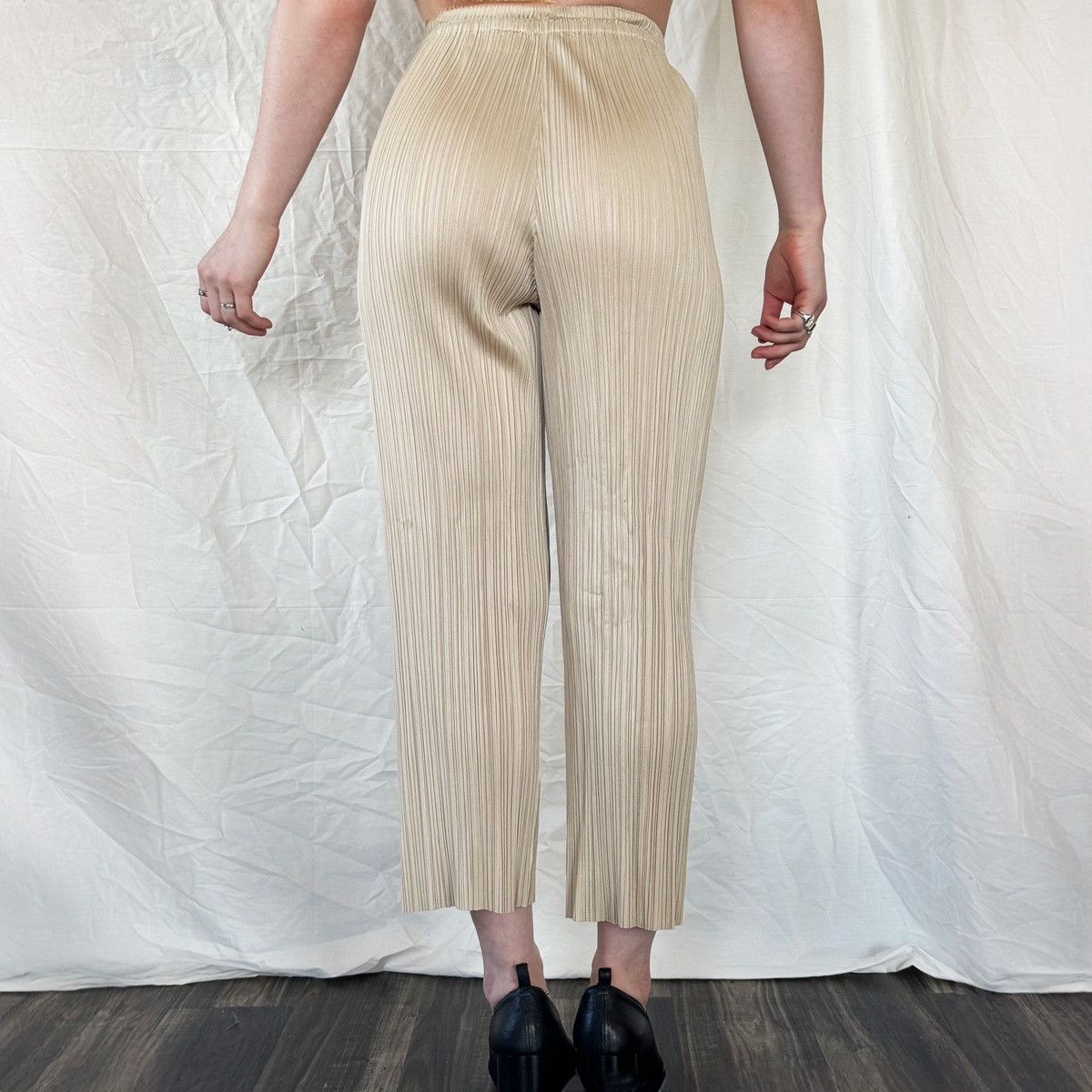 Issey Miyake × Pleats Please Issey Miyake Pleats Please Tan Cropped Trousers Size 24" / US 00 / IT 34 - 4 Thumbnail