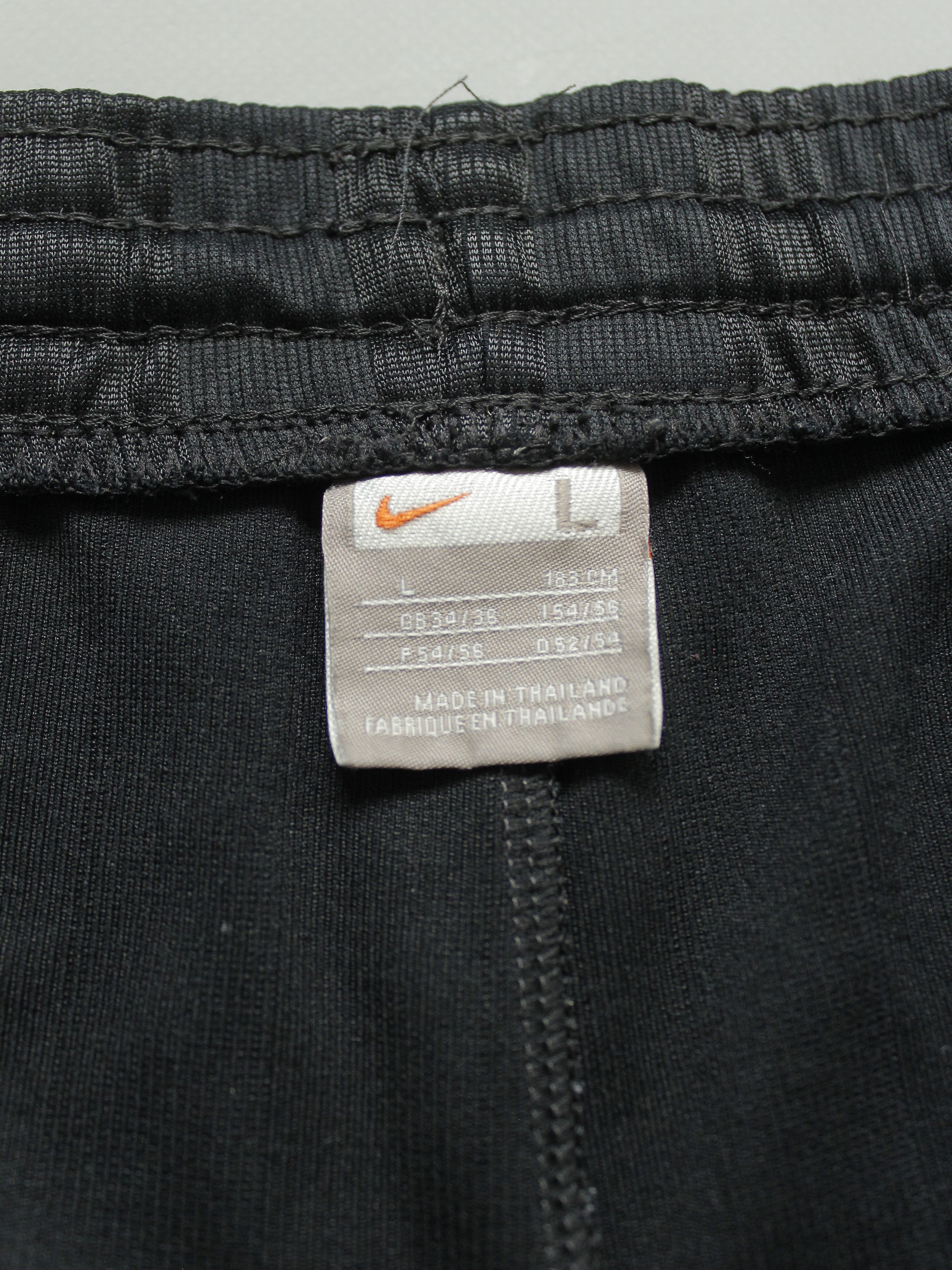 Nike Nike soccer football shorts mens swoosh embroided logo l Size US 34 / EU 50 - 4 Thumbnail