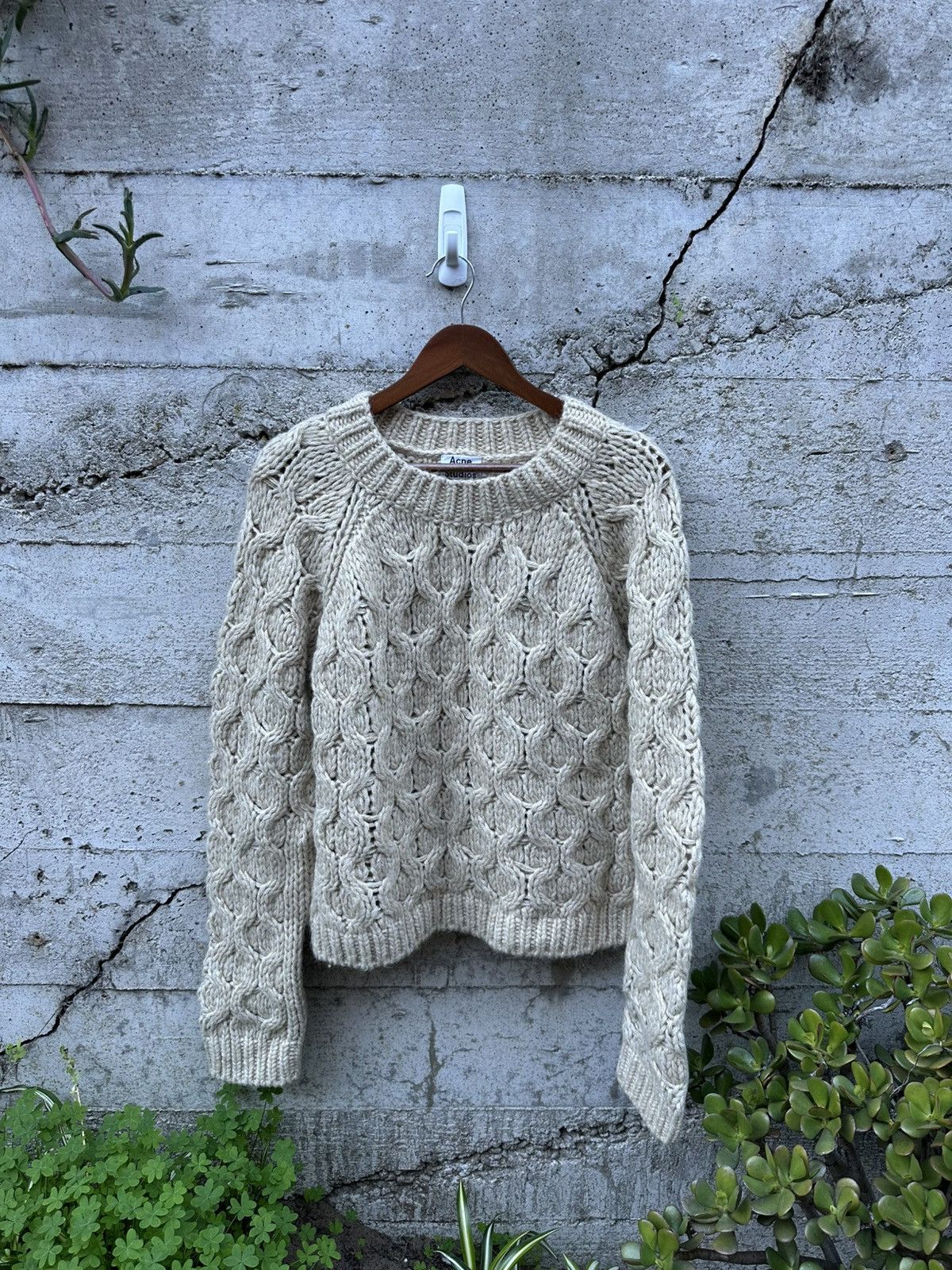 Acne Studios RARE GRAIL Acne Studios oatmeal Italian chunky knit sweater Size US M / EU 48-50 / 2 - 2 Thumbnail