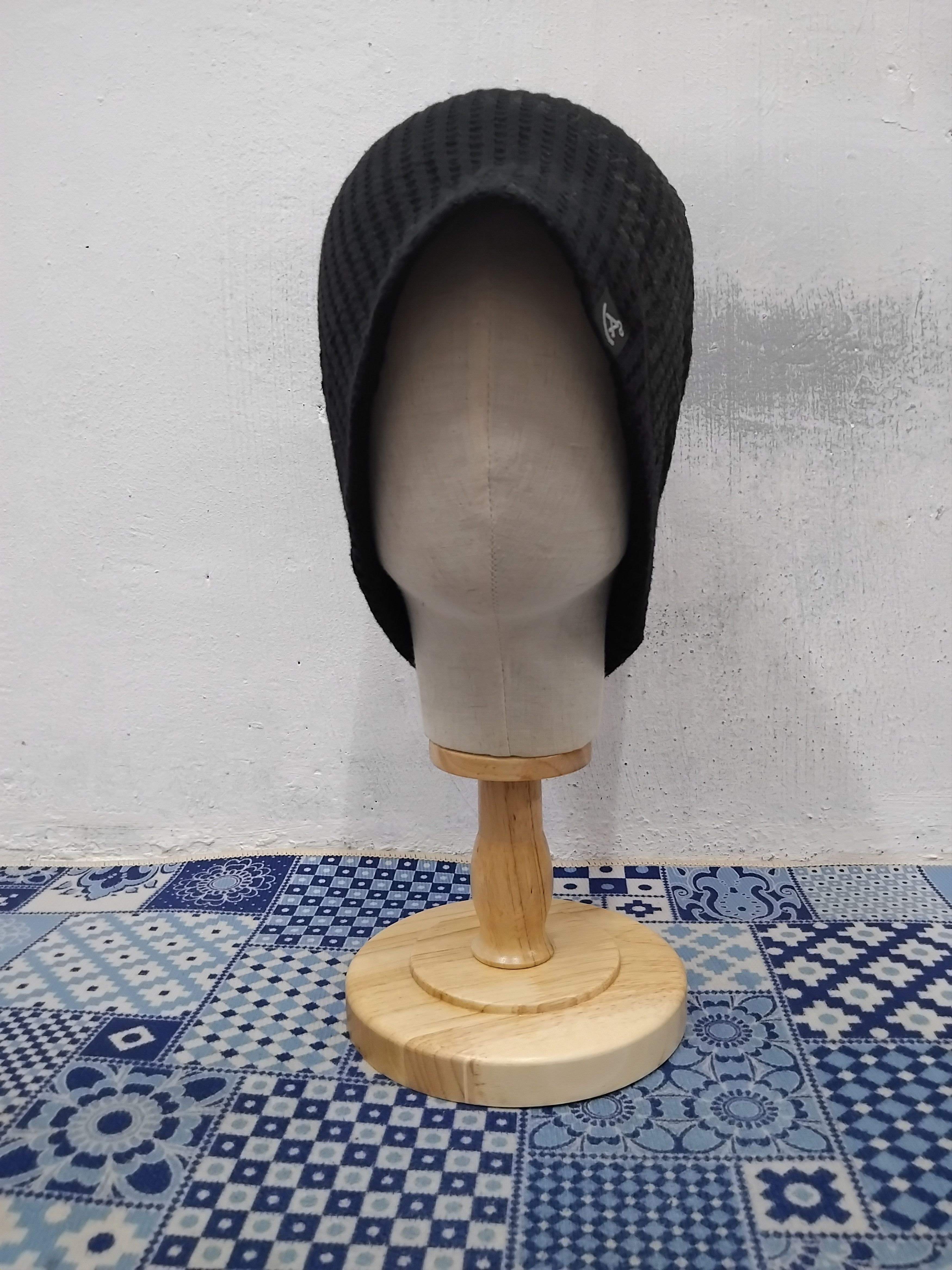 Japanese Brand 💥Apache black colour beanie hat Size ONE SIZE - 3 Thumbnail