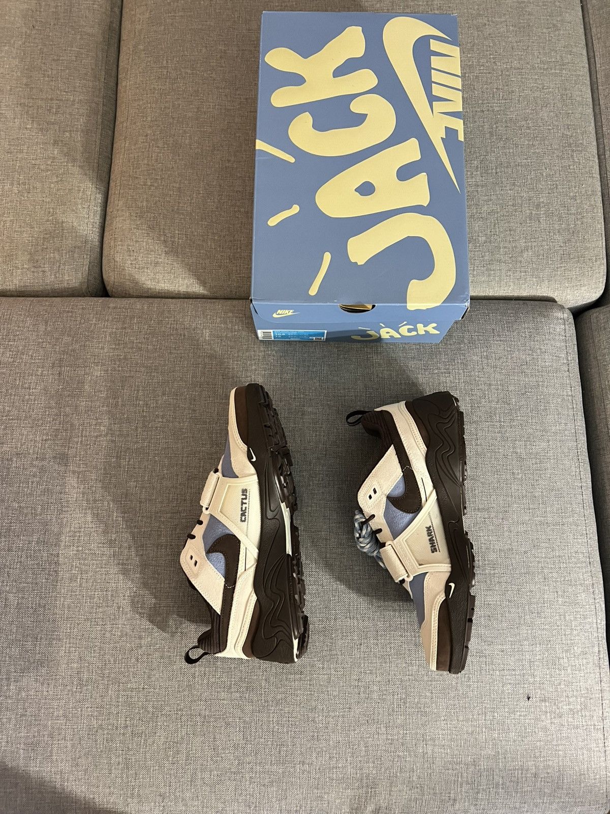 Nike Nike Zoom Field Jaxx Travis Scott Leche blue Size US 11 / EU 44 - 2 Thumbnail