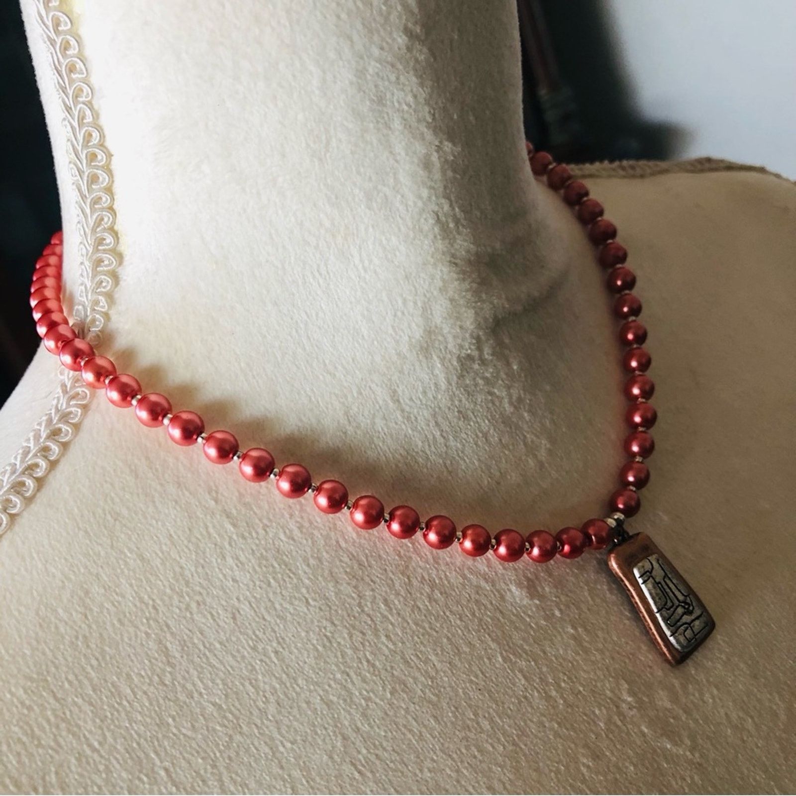 Handmade Handcrafted repurpose petroglyph style Pearl necklace Size ONE SIZE - 4 Thumbnail
