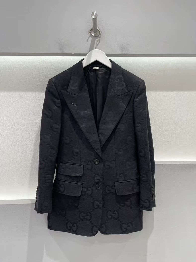 Gucci Black dark pattern logo suit 2501-Nextarrow