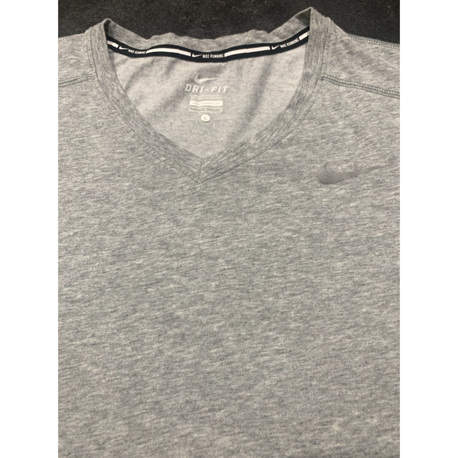 Nike Nike Dri-FIT Gray Short Sleeve V-Neck Athletic T-Shirt Men's Large Lightweight Sports Size US L / EU 52-54 / 3 - 3 Thumbnail