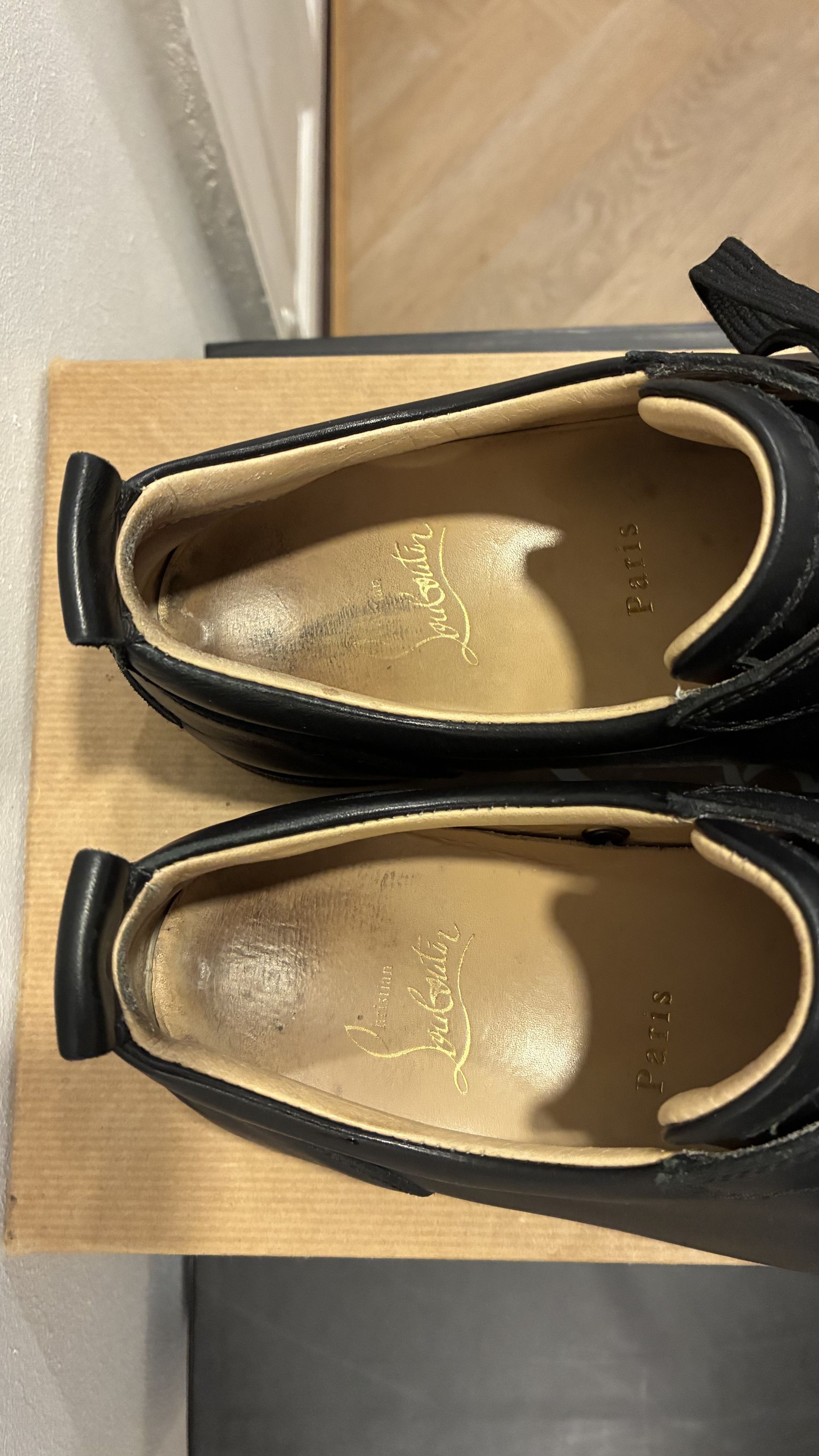 Christian Louboutin Junior Spike Size US 7 / EU 40 - 5 Thumbnail