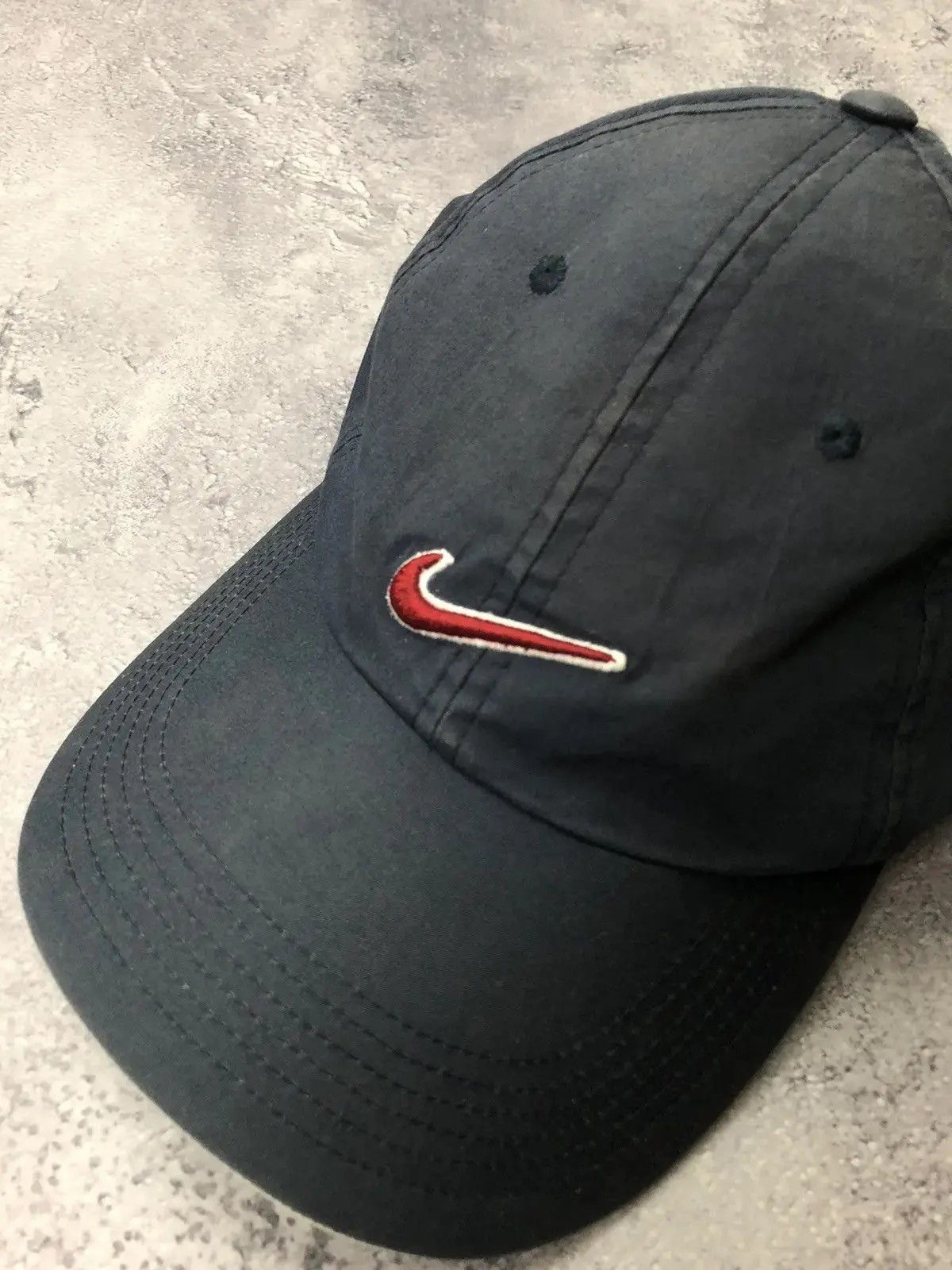 Nike NIKE Vintage 2000s Streetwear Big Swoosh Hat Cap Centre Hype Size ONE SIZE - 2 Thumbnail