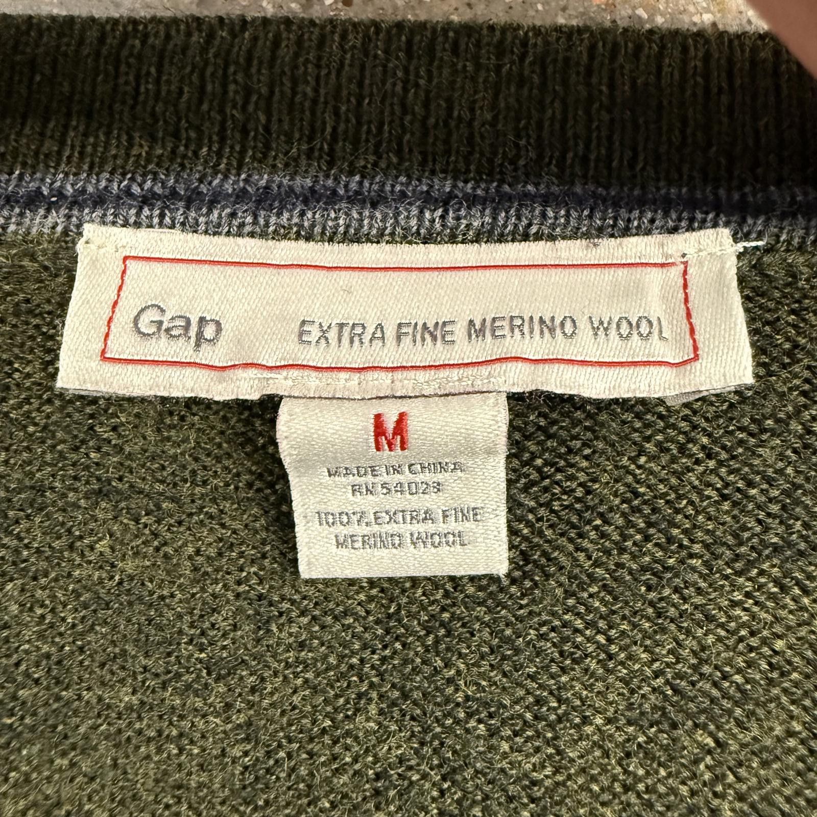 Gap Gap Extra Fine Merino Wool V-Neck Sweater Olive Green - M Size US M / EU 48-50 / 2 - 2 Thumbnail