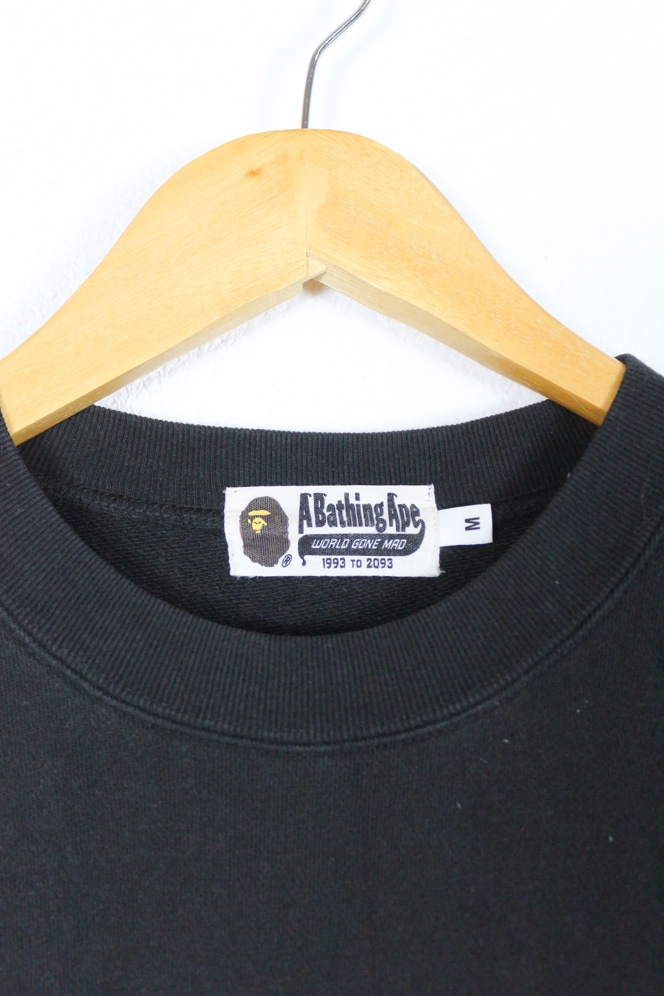 Bape Bape Bathing APE Logo Gradation Graphic Sweatshirt Size US M / EU 48-50 / 2 - 3 Thumbnail