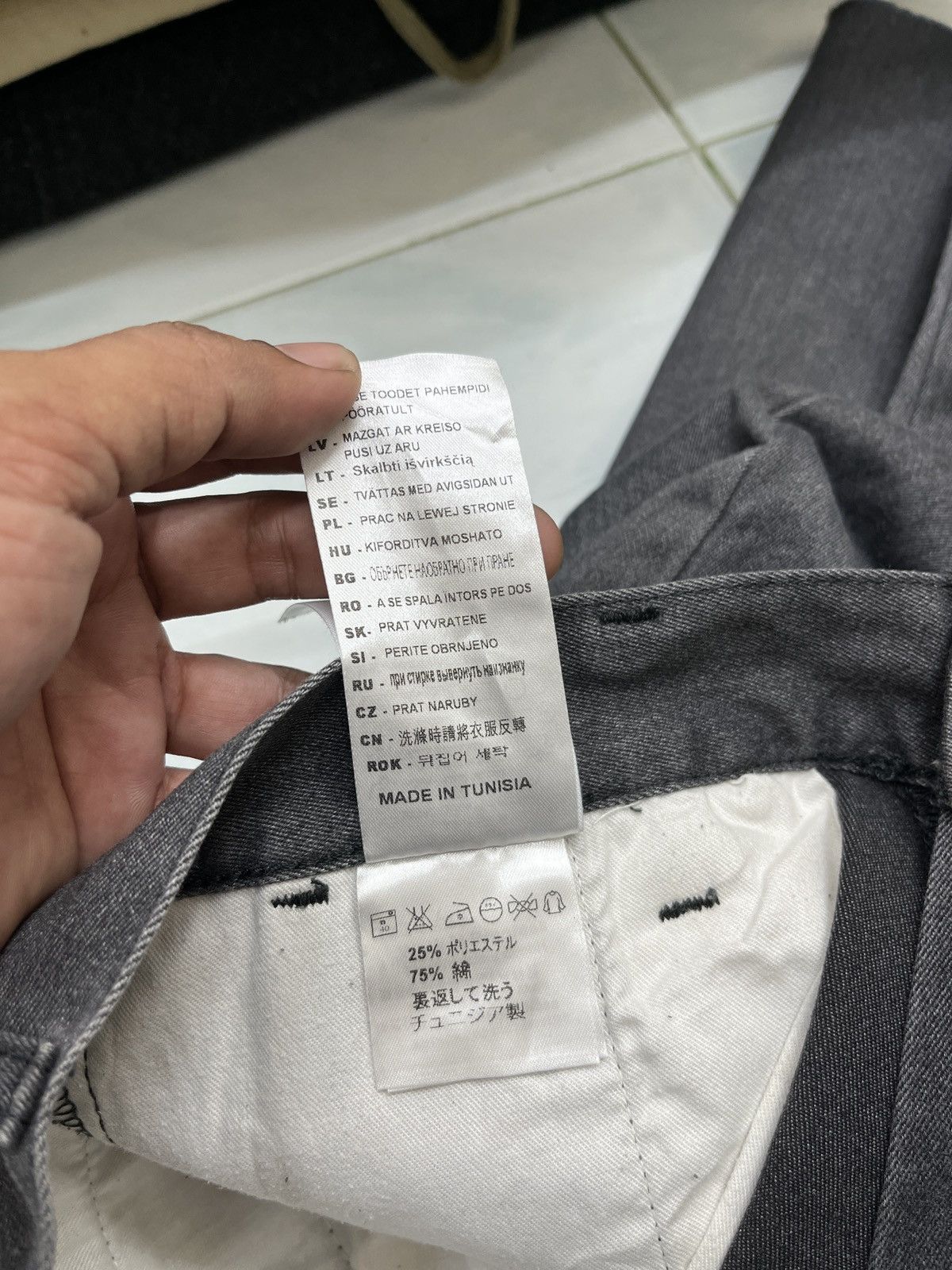 Carhartt 🔥🔥🔥STEALS CARHARTT SHORTS Size US 35 - 14 Thumbnail