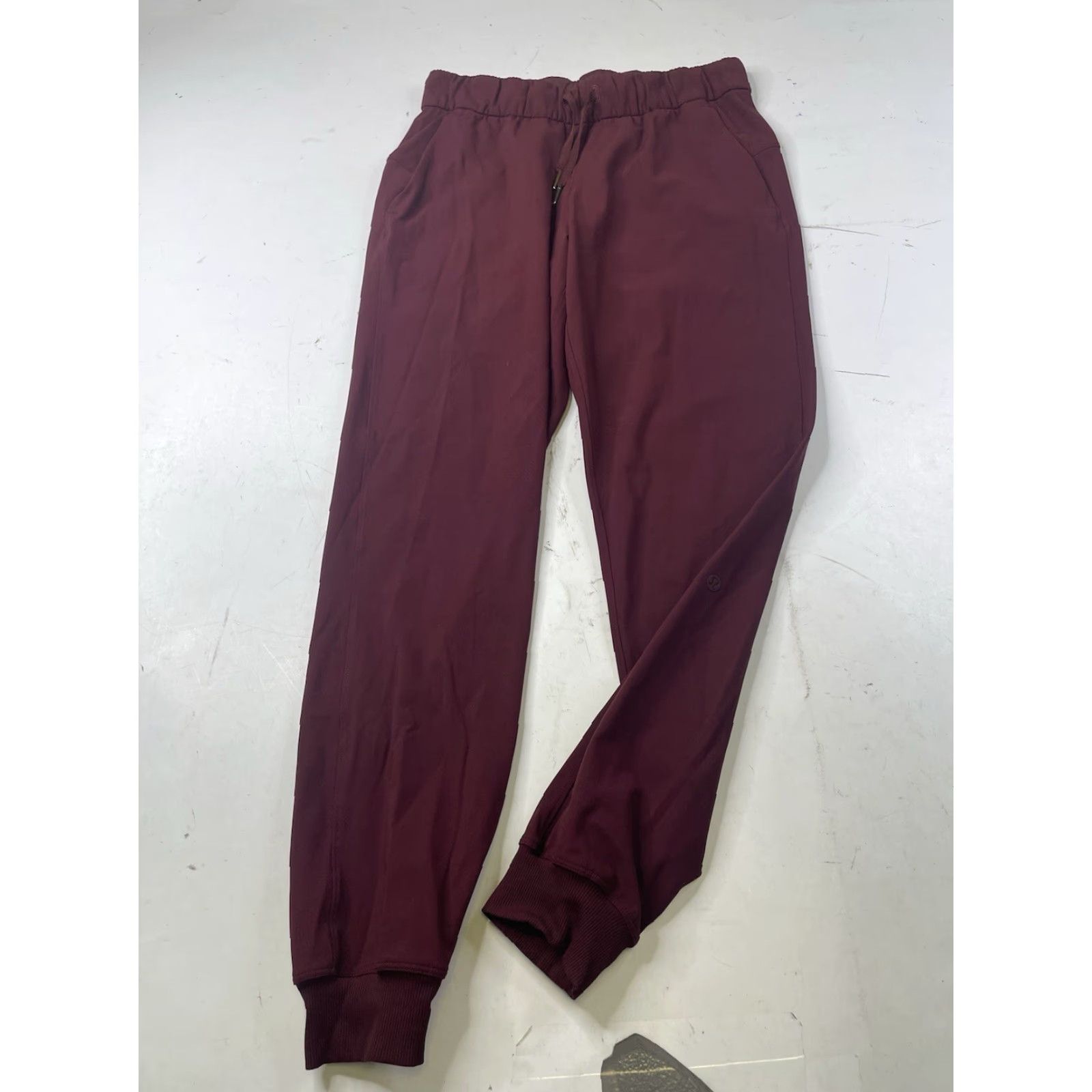 Lululemon Lululemon Jogger Pants Womens 4 Burgundy Nylon Spandex Tapered Pockets Athleisure Cross Training Gym Running Activewear Jeans? Size 27" / US 4 / IT 40 - 3 Thumbnail