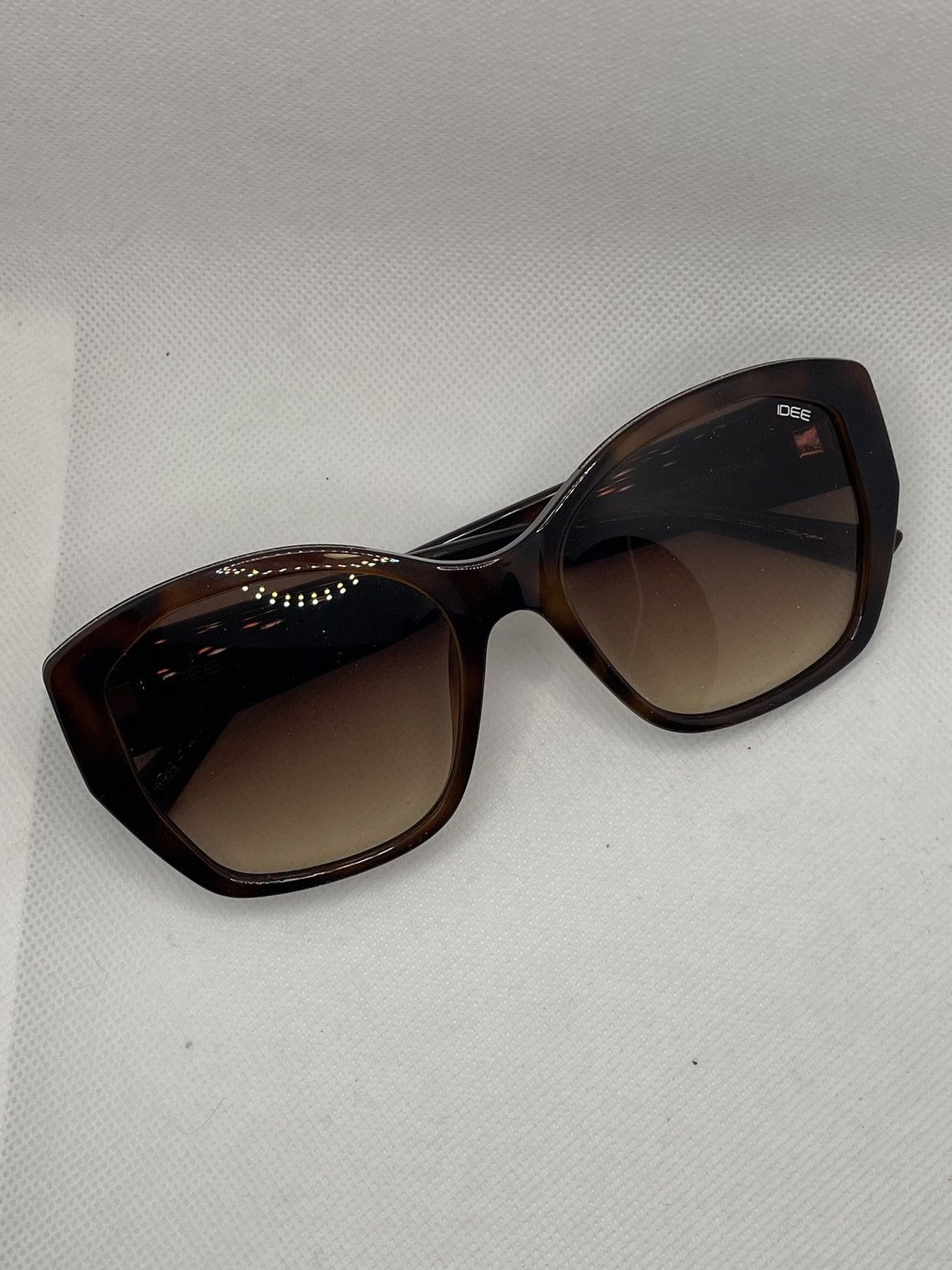 Vintage IDEE S3026 WOMEN BUTTERFLY SUNGLASSES Size ONE SIZE - 1 Thumbnail