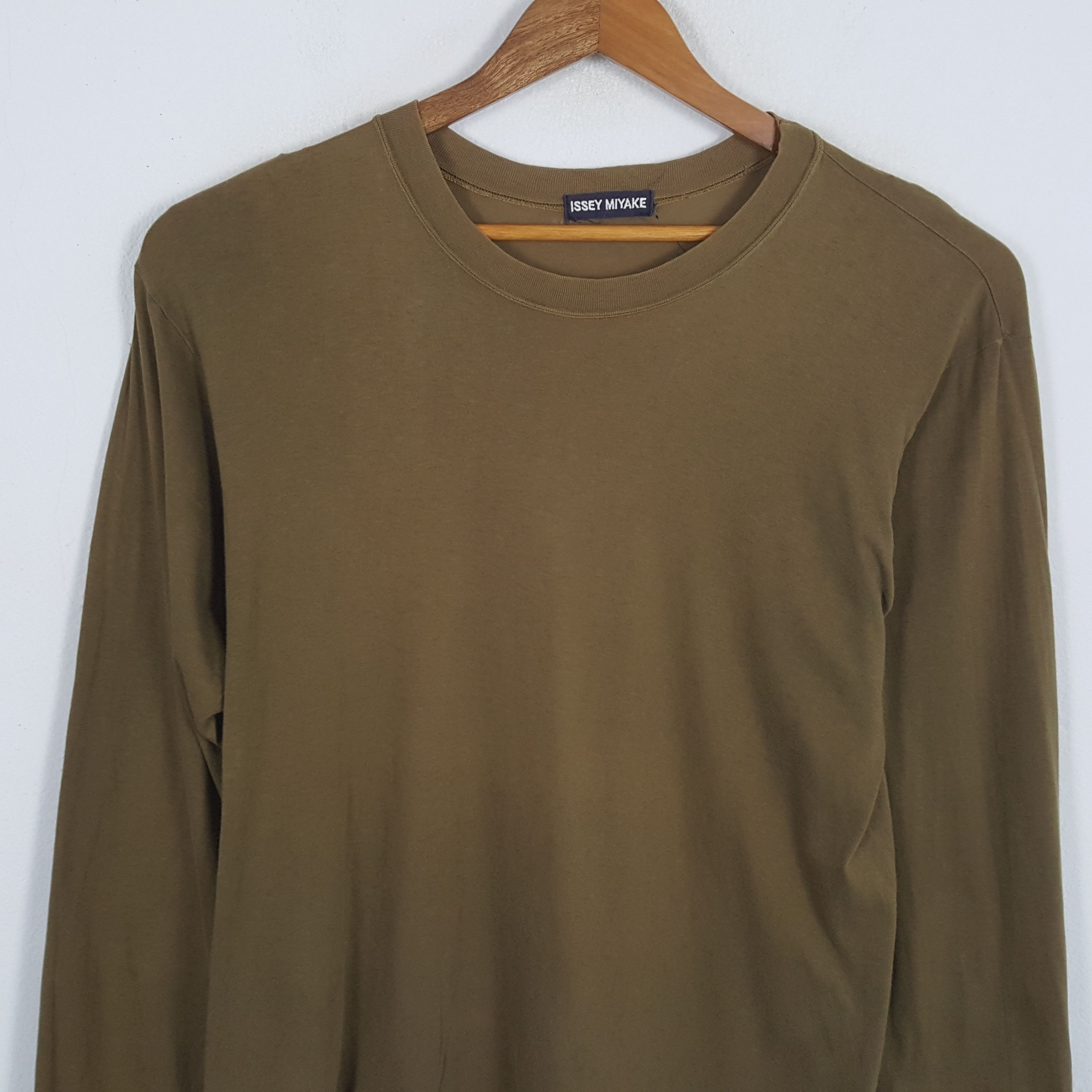 Issey Miyake × Japanese Brand × Vintage Vintage ISSEY MIYAKE Japanese Designer Distressed T-Shirts Size US L / EU 52-54 / 3 - 2 Thumbnail