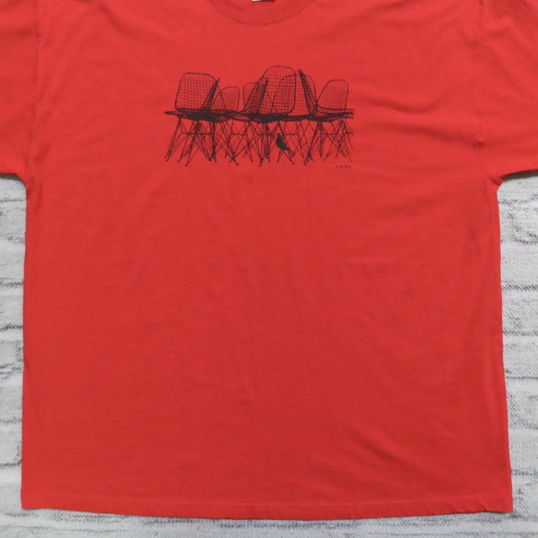 Jerzees VINTAGE 90s Herman Miller Eames Mid Century Modern Chair Art Shirt 1997 Size US XXL / EU 58 / 5 - 3 Thumbnail