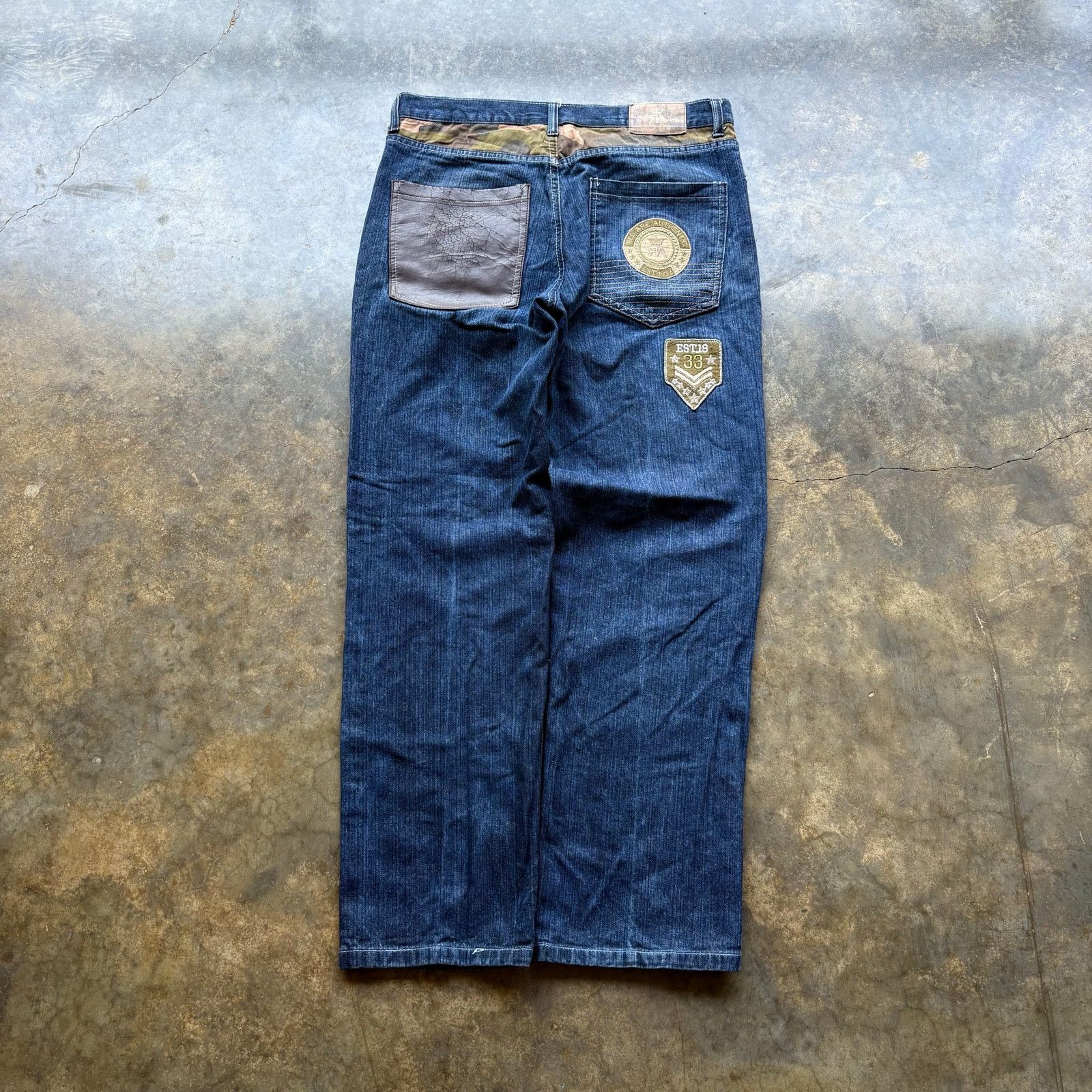 Southpole Vintage Baggy Y2K embroidered red ape jeans Size US 36 / EU 52 - 1 Thumbnail