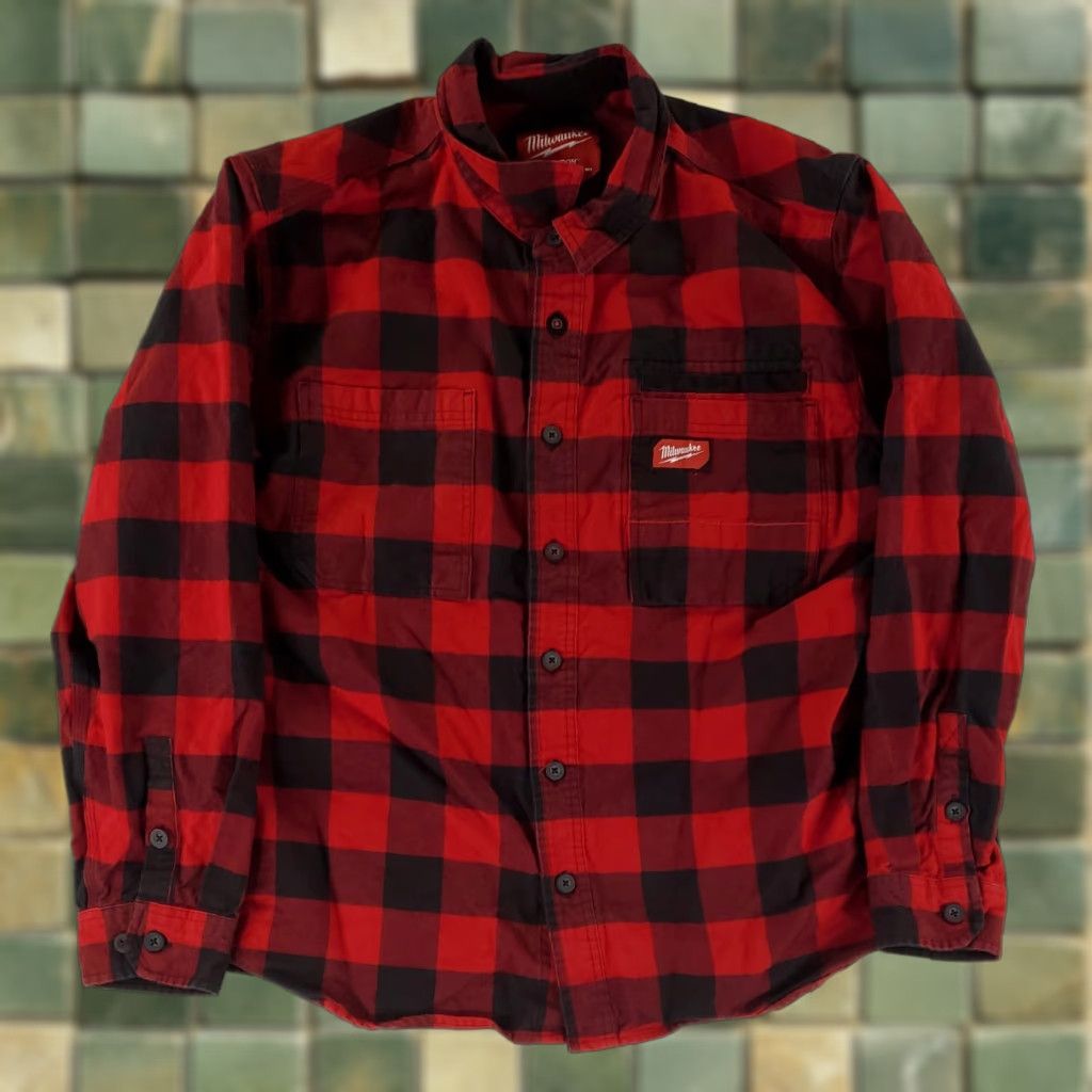 Vintage Milwaukee Gridiron Button Up Shirt Buffalo Check Flannel Red Black Mens XL Size US XL / EU 56 / 4 - 1 Thumbnail