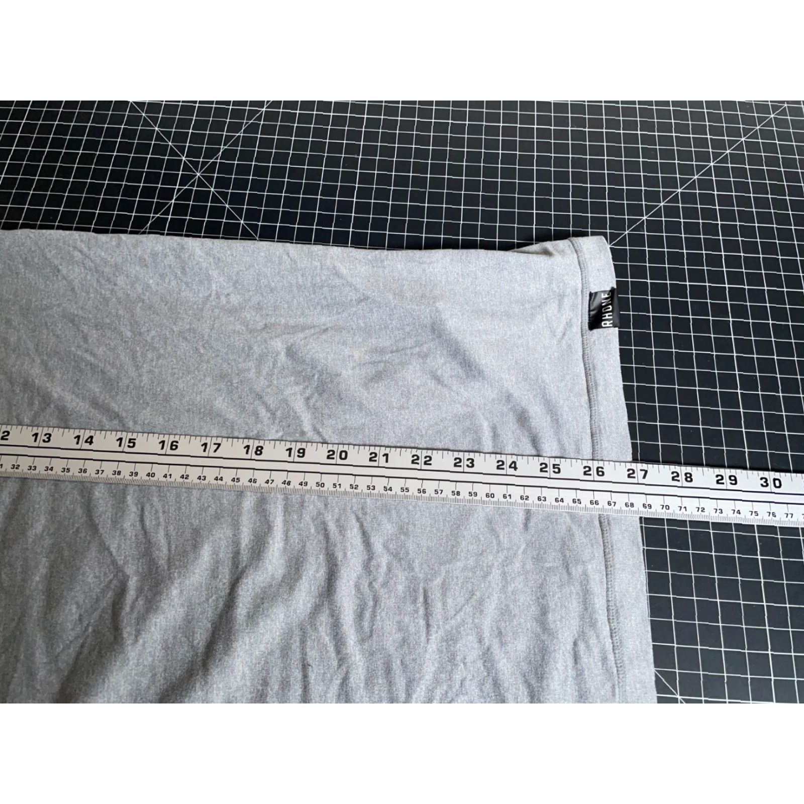 Rhone Rhone Reign T-Shirt Adult Medium Gray Performance Gym Training Stretch Size US M / EU 48-50 / 2 - 6 Thumbnail