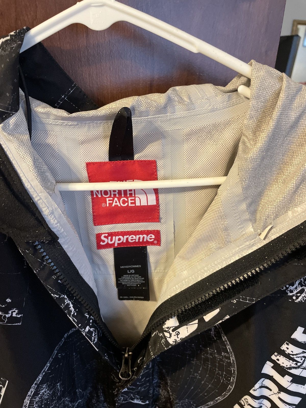 Supreme × The North Face Supreme x The North Face - Venture Coat Size US L / EU 52-54 / 3 - 5 Thumbnail