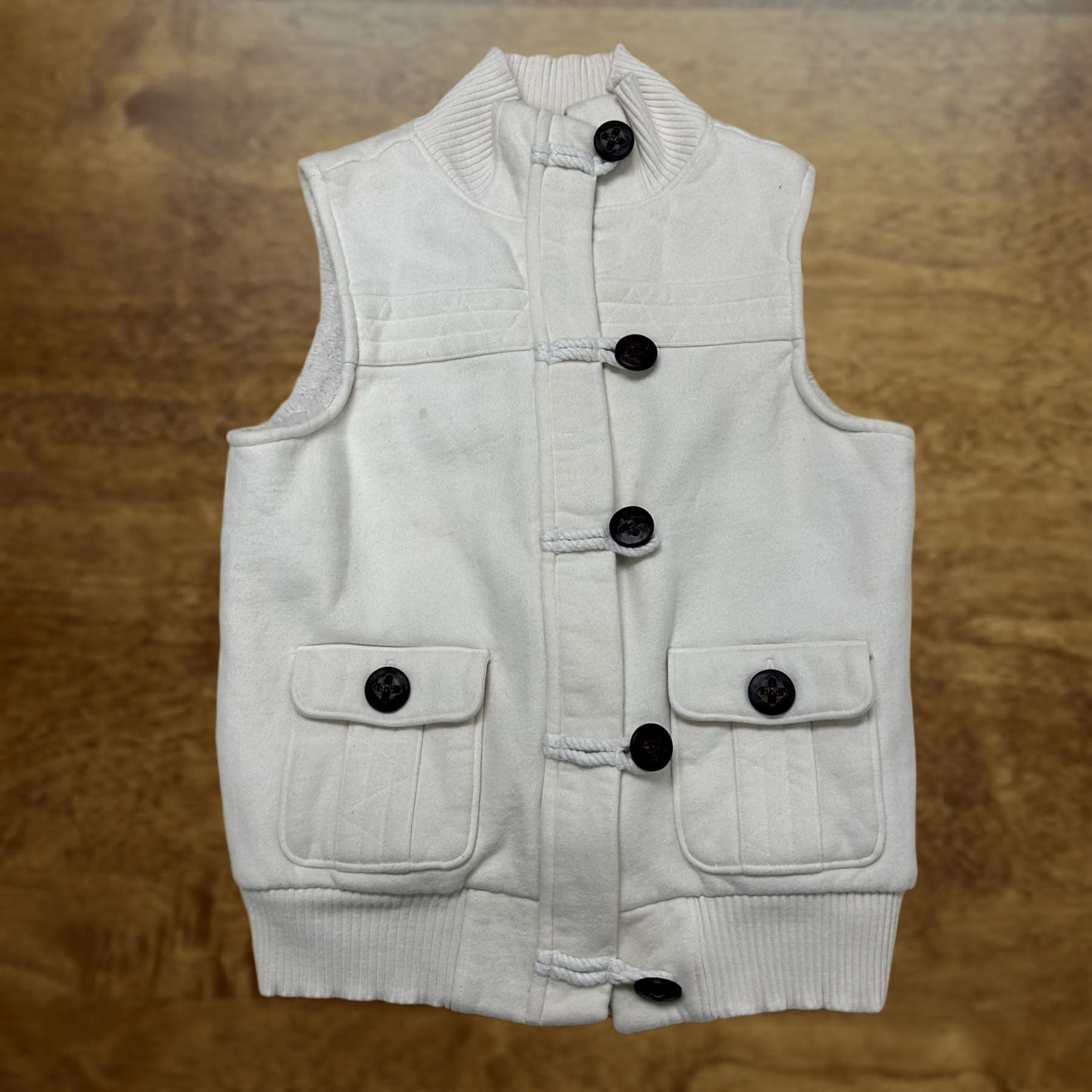 Old Navy Old Navy Vest Womens Small White Fleece Button Front Pockets Sherpa Lined Size S / US 4 / IT 40 - 1 Thumbnail