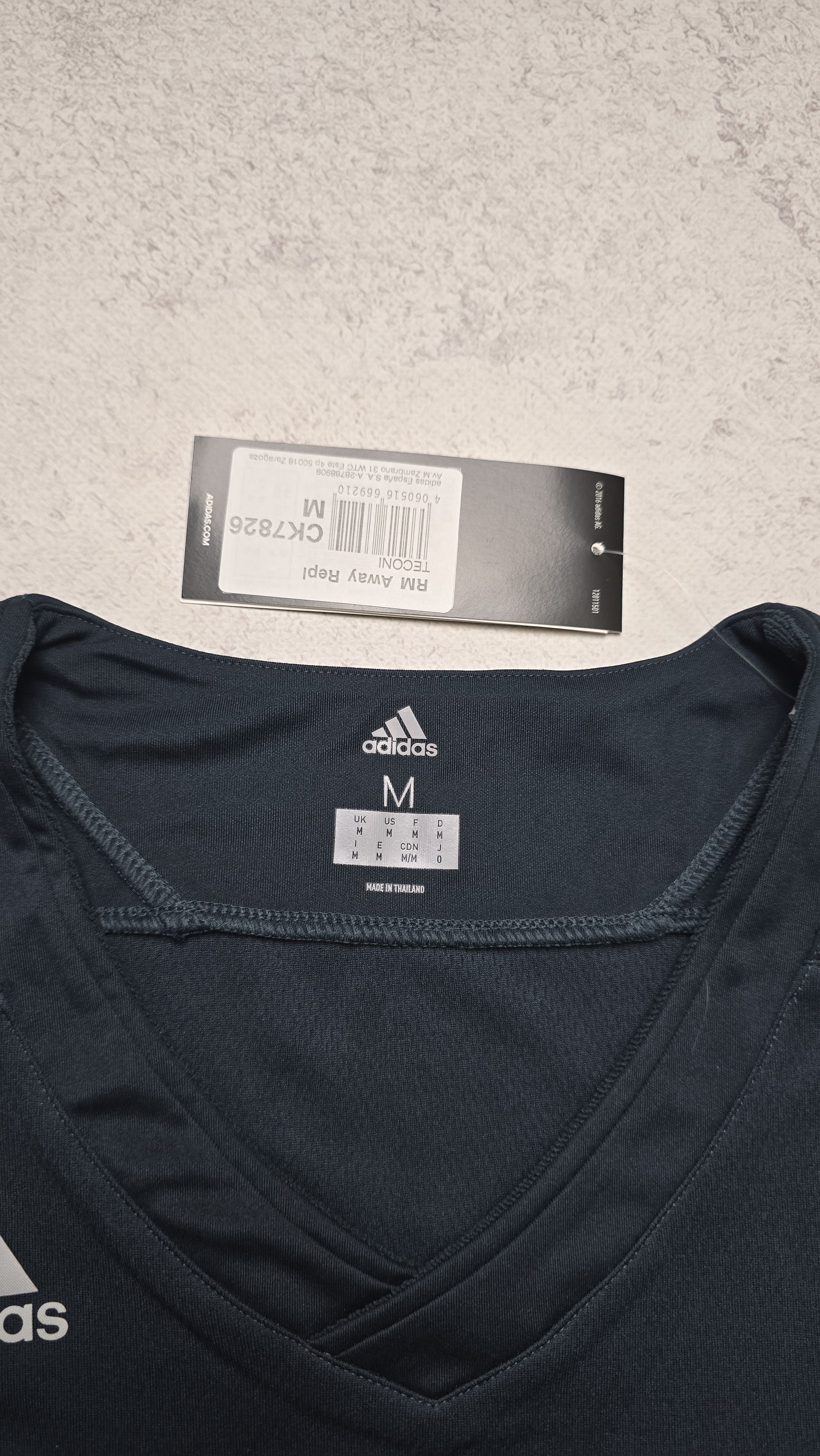 Adidas Adidas Real Madrid 2018-19 Away Basketball Jersey Size US M / EU 48-50 / 2 - 8 Thumbnail