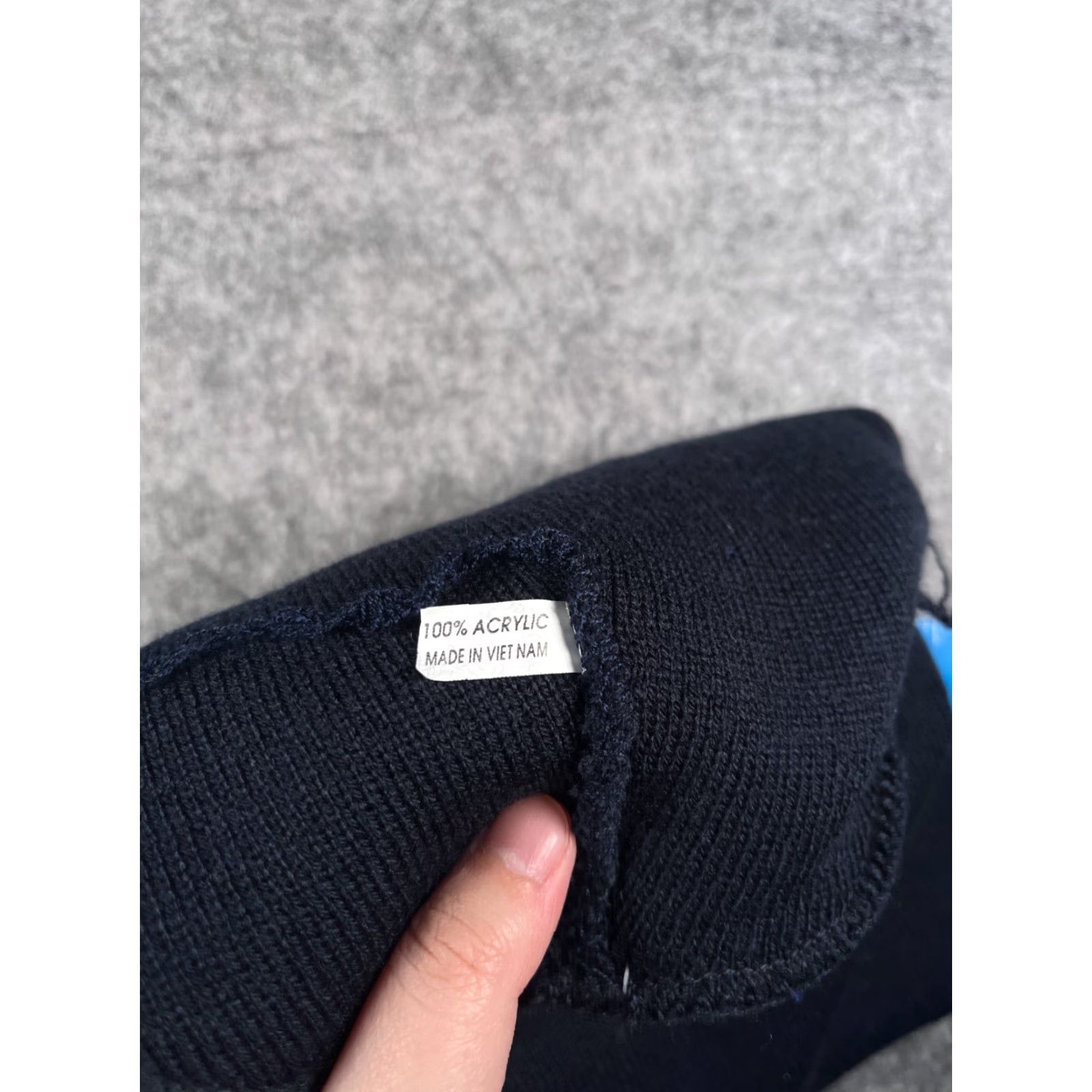Vintage VINTAGE Star Beanie Toque Knit Adult One Size Dark Navy Blue 100% Acrylic Embroidered Star Pattern Winter Mens Size ONE SIZE - 7 Thumbnail