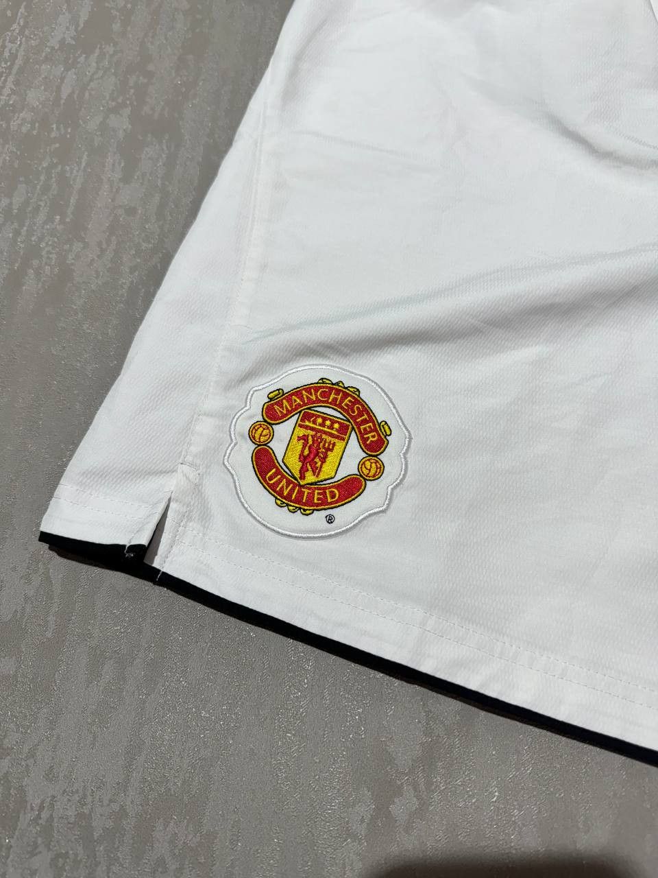 Nike × Vintage VINTAGE NIKE MANCHESTER UNITED SHORTS FOOTBALL SOCCER SIZE S Size US 28 / EU 44 - 2 Thumbnail