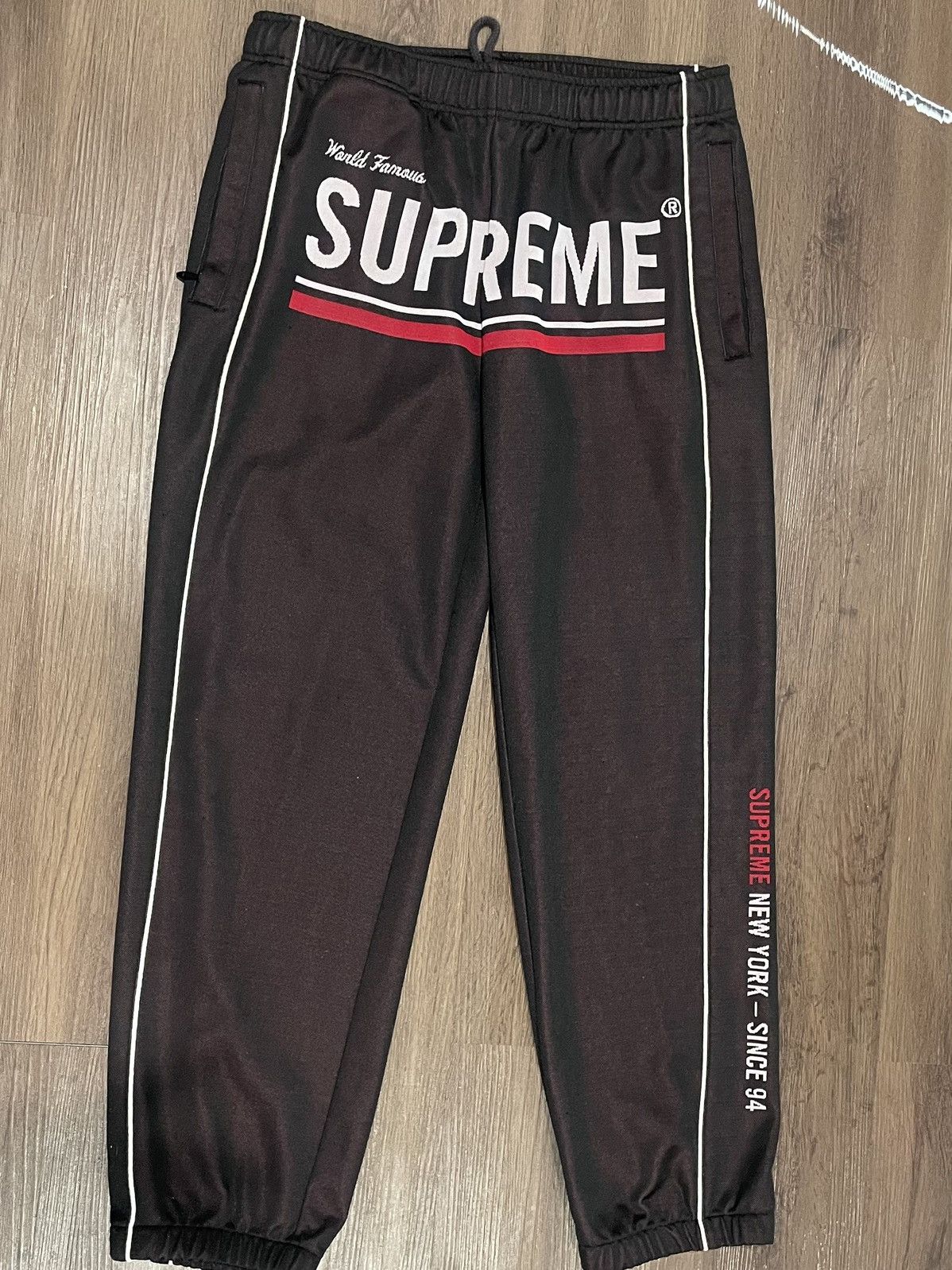Supreme Supreme World Famous track jacquard track pants Size US 30 / EU 46 - 1 Thumbnail