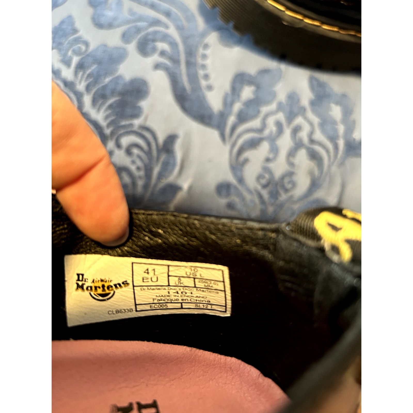 Dr. Martens Dr Martens x Hello Kitty Patent Leather size 9/EU 41 Size US 9 / IT 39 - 3 Thumbnail