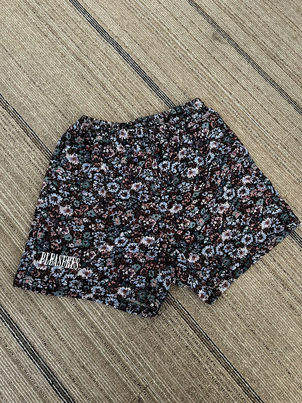 Pleasures Pleasures Quitter Floral Shorts Size US 31 - 1 Thumbnail