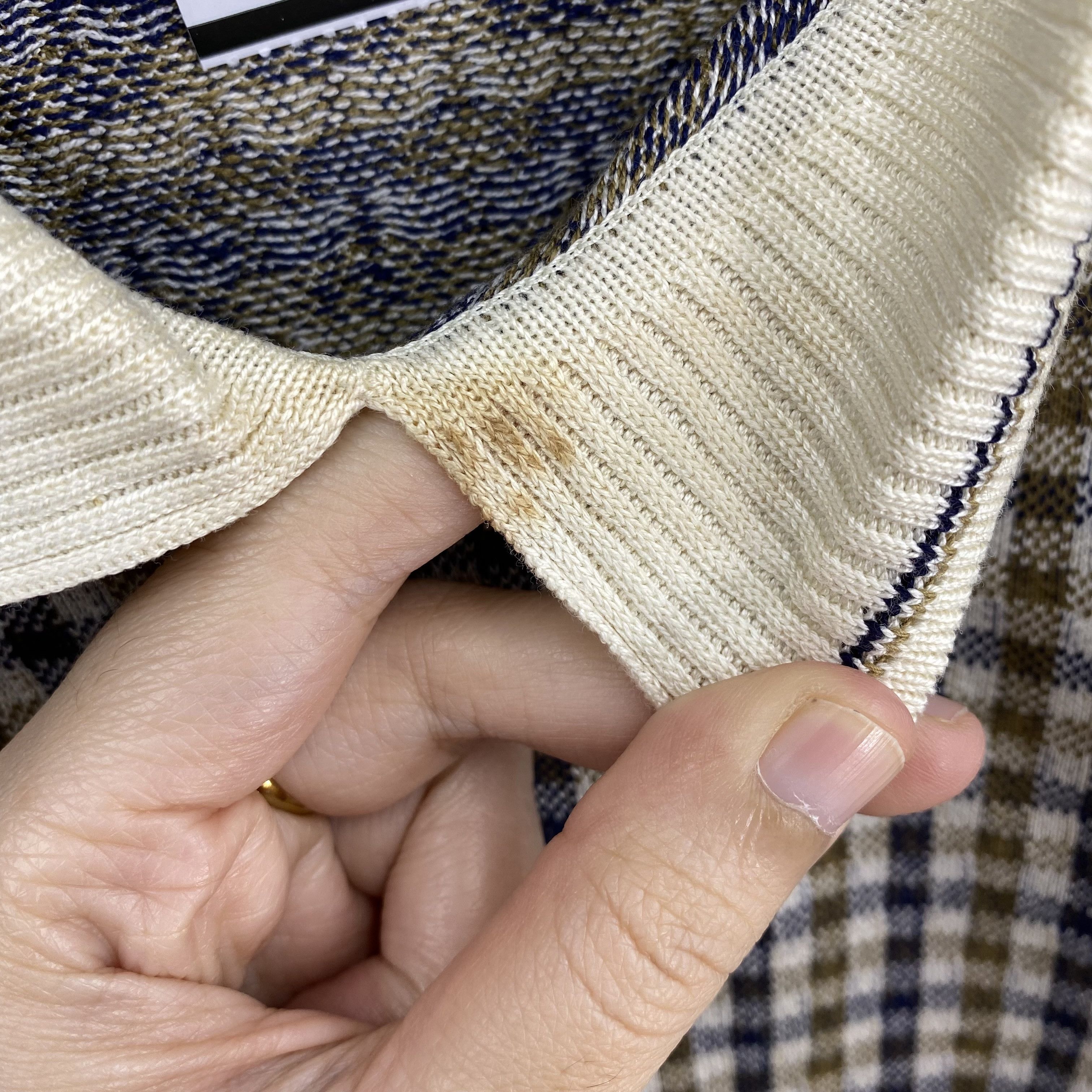Aquascutum Vintage 90s Aquascutum Knit V-Neck Polo Shirt Plaid Pattern Size US S / EU 44-46 / 1 - 8 Thumbnail