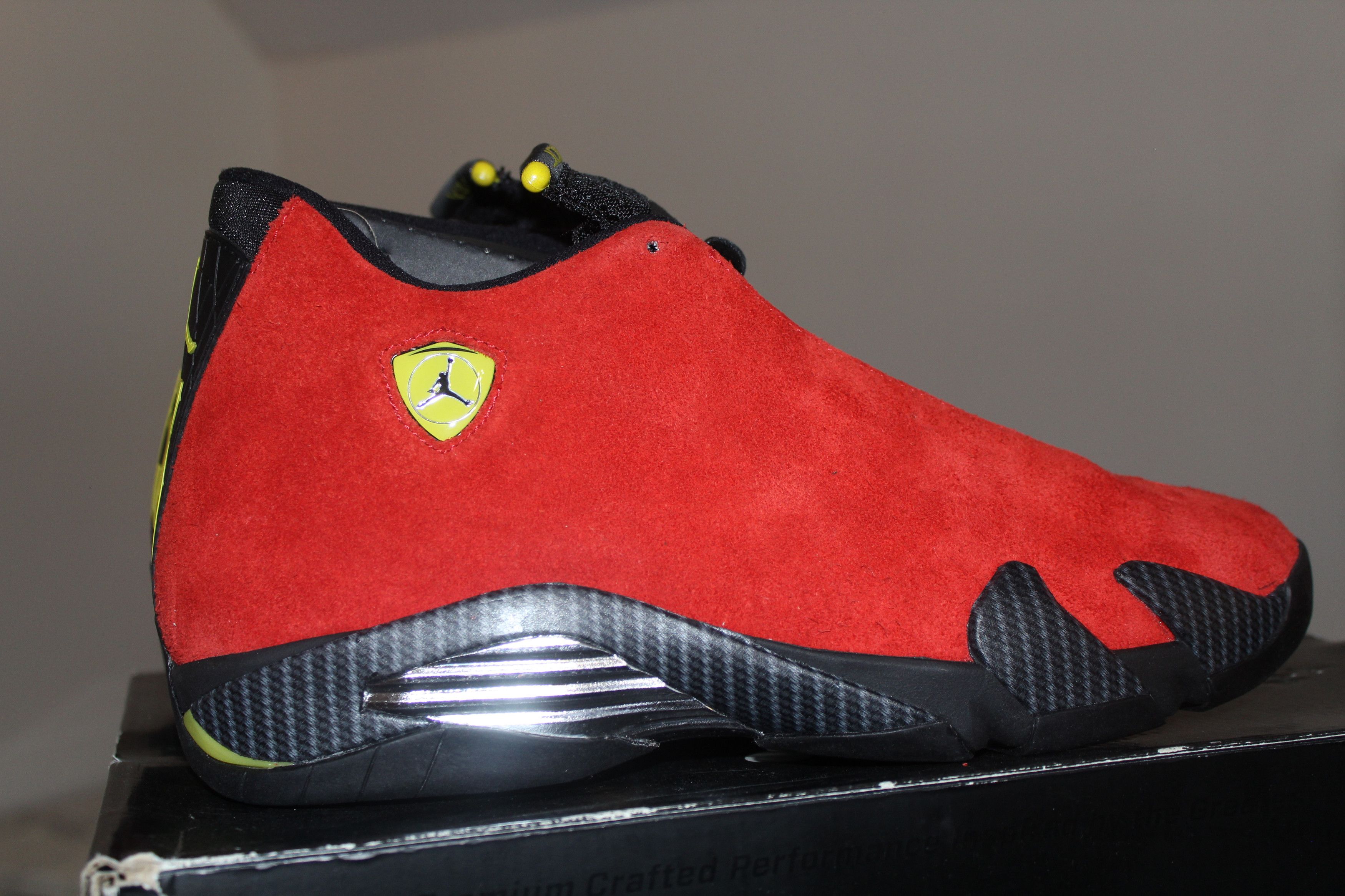 Jordan Brand 2014 Air Jordan Retro 14 Ferrari Size 10.5 Red/Black OG Size US 10.5 / EU 43-44 - 4 Thumbnail
